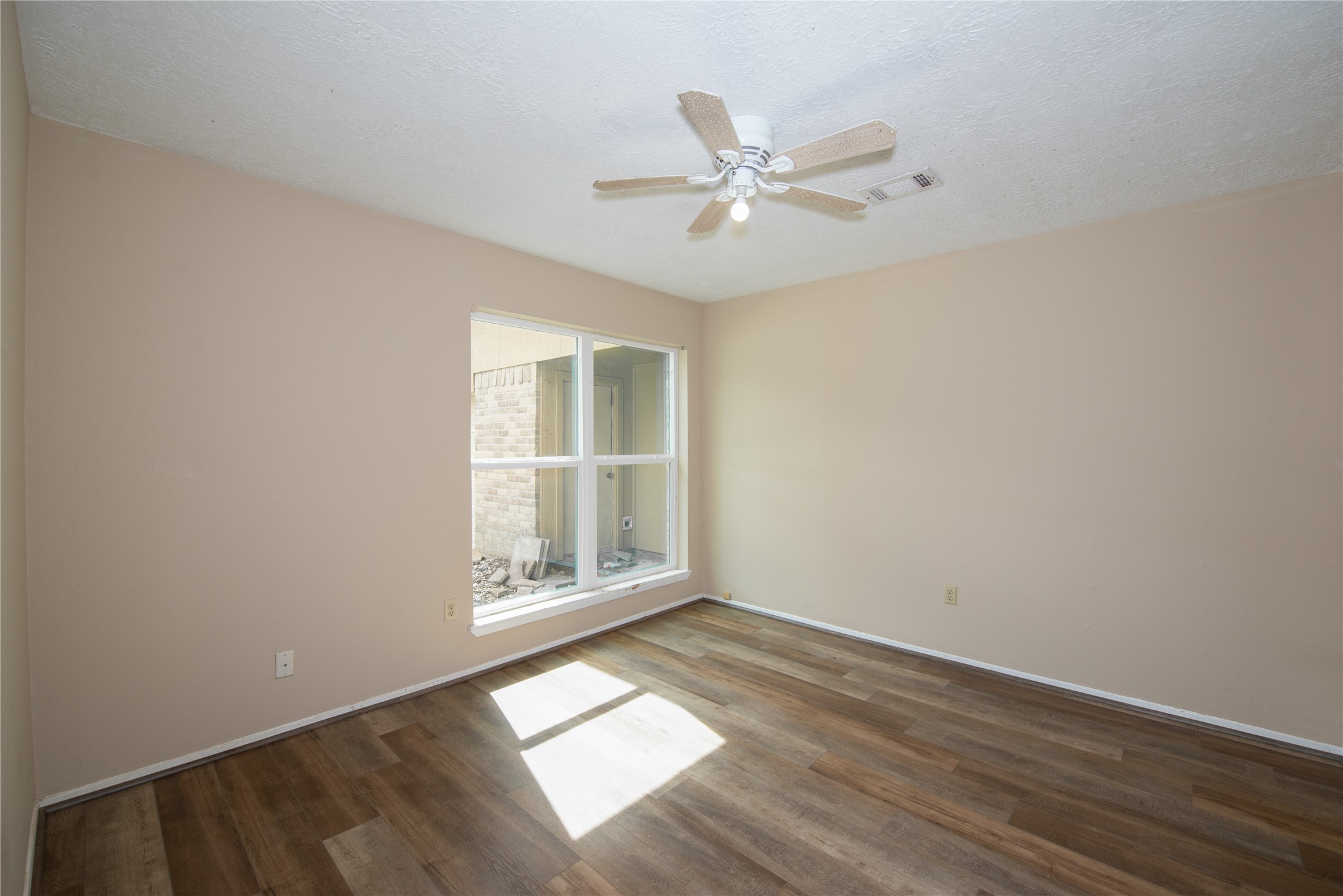 16774 Gleneagle Drive N , Conroe, TX, 77385 | 31369864 | Realty Texas LLC