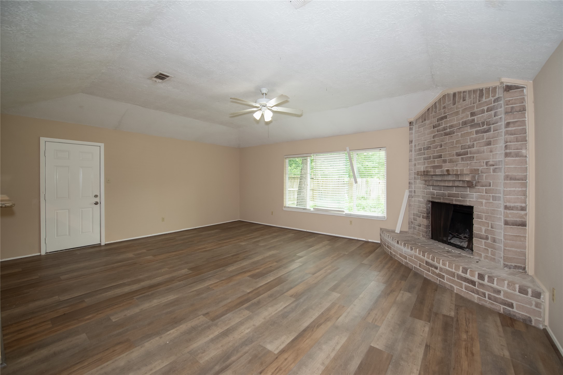16774 Gleneagle Drive N , Conroe, TX, 77385 | 31369864 | Realty Texas LLC