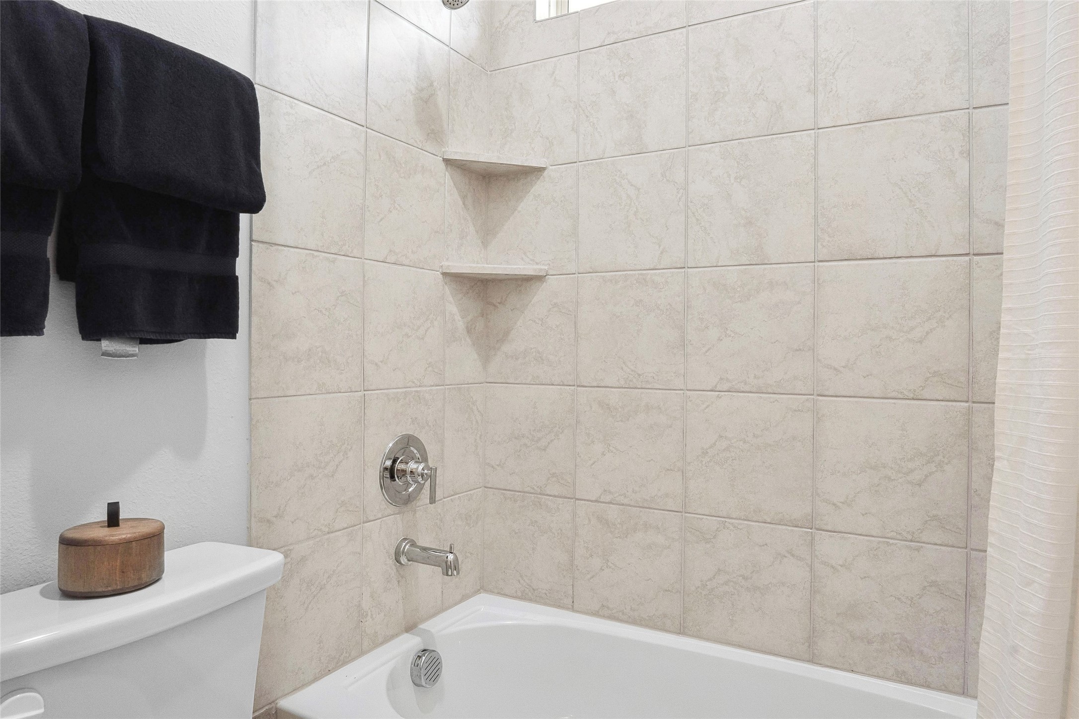 734 Village Green Drive , Argyle, TX, 76226 | 20905520 | Realty Texas LLC