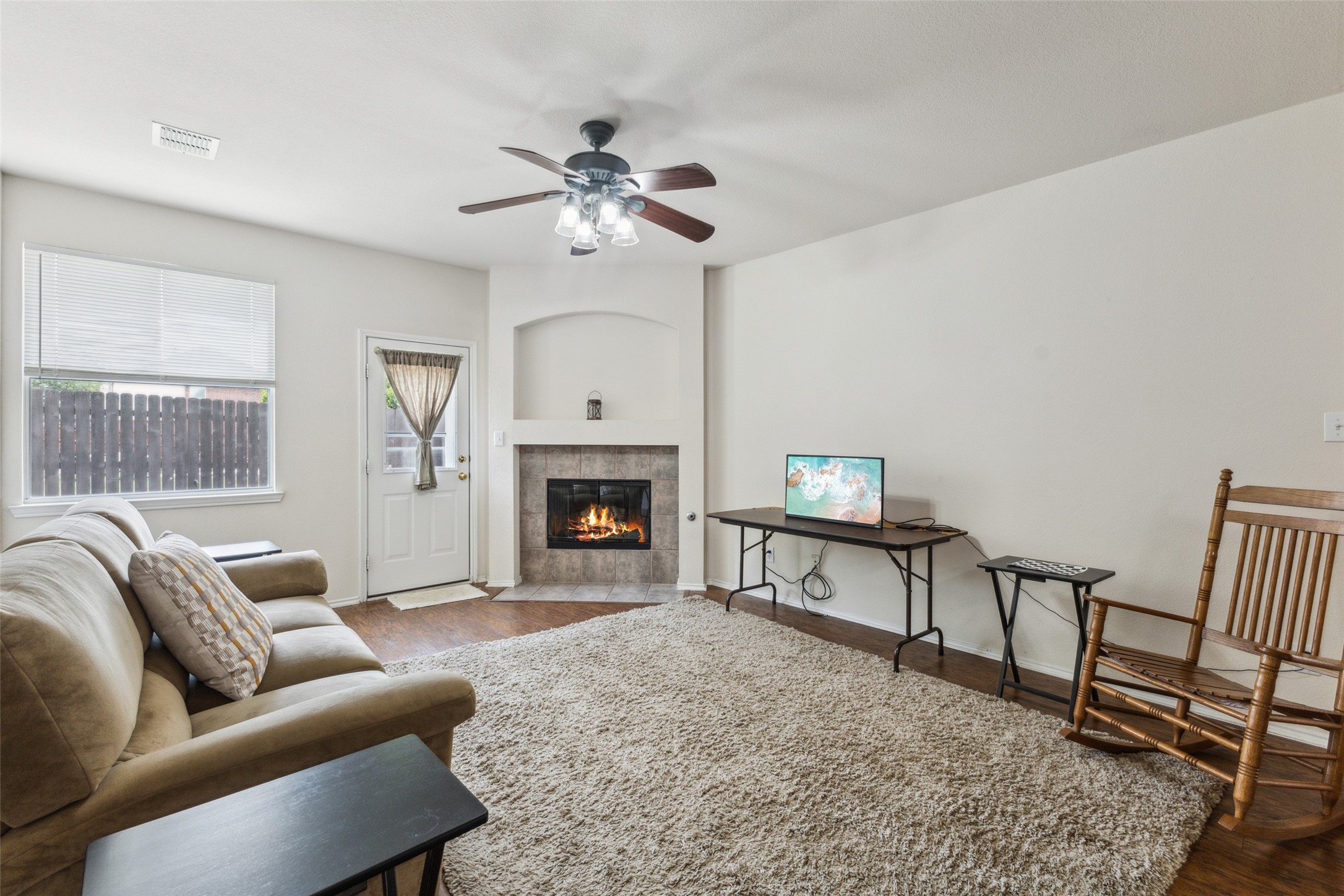 1709 Cliffrose Lane , Lewisville, TX, 75067 | 20911933 | Realty Texas LLC