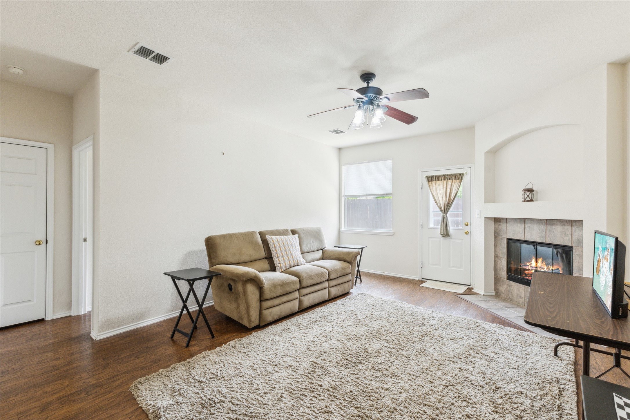 1709 Cliffrose Lane , Lewisville, TX, 75067 | 20911933 | Realty Texas LLC