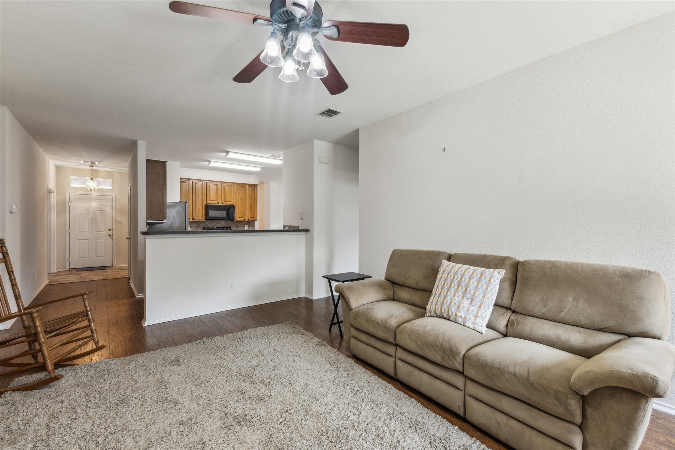 1709 Cliffrose Lane , Lewisville, TX, 75067 | 20911933 | Realty Texas LLC