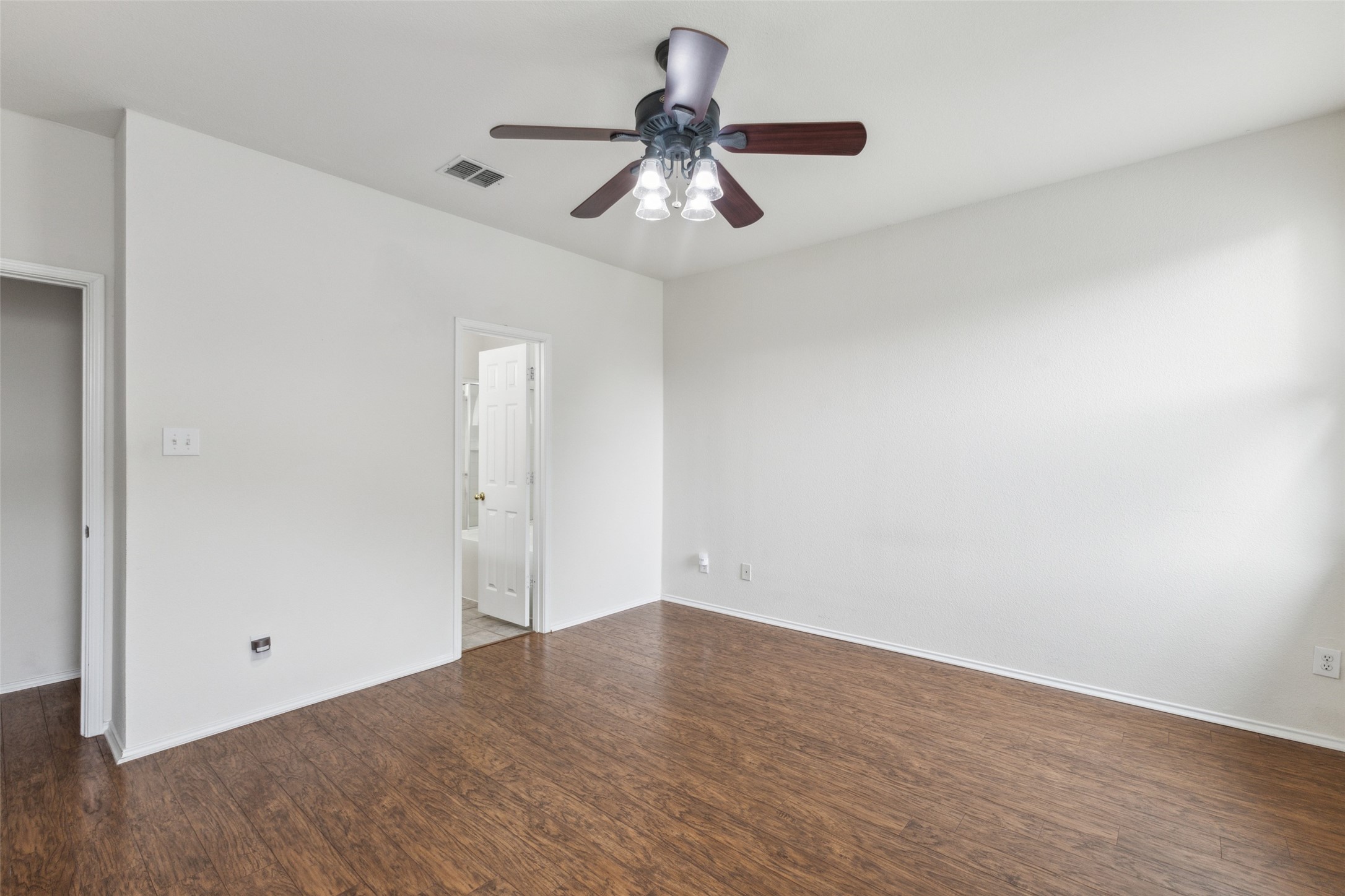 1709 Cliffrose Lane , Lewisville, TX, 75067 | 20911933 | Realty Texas LLC