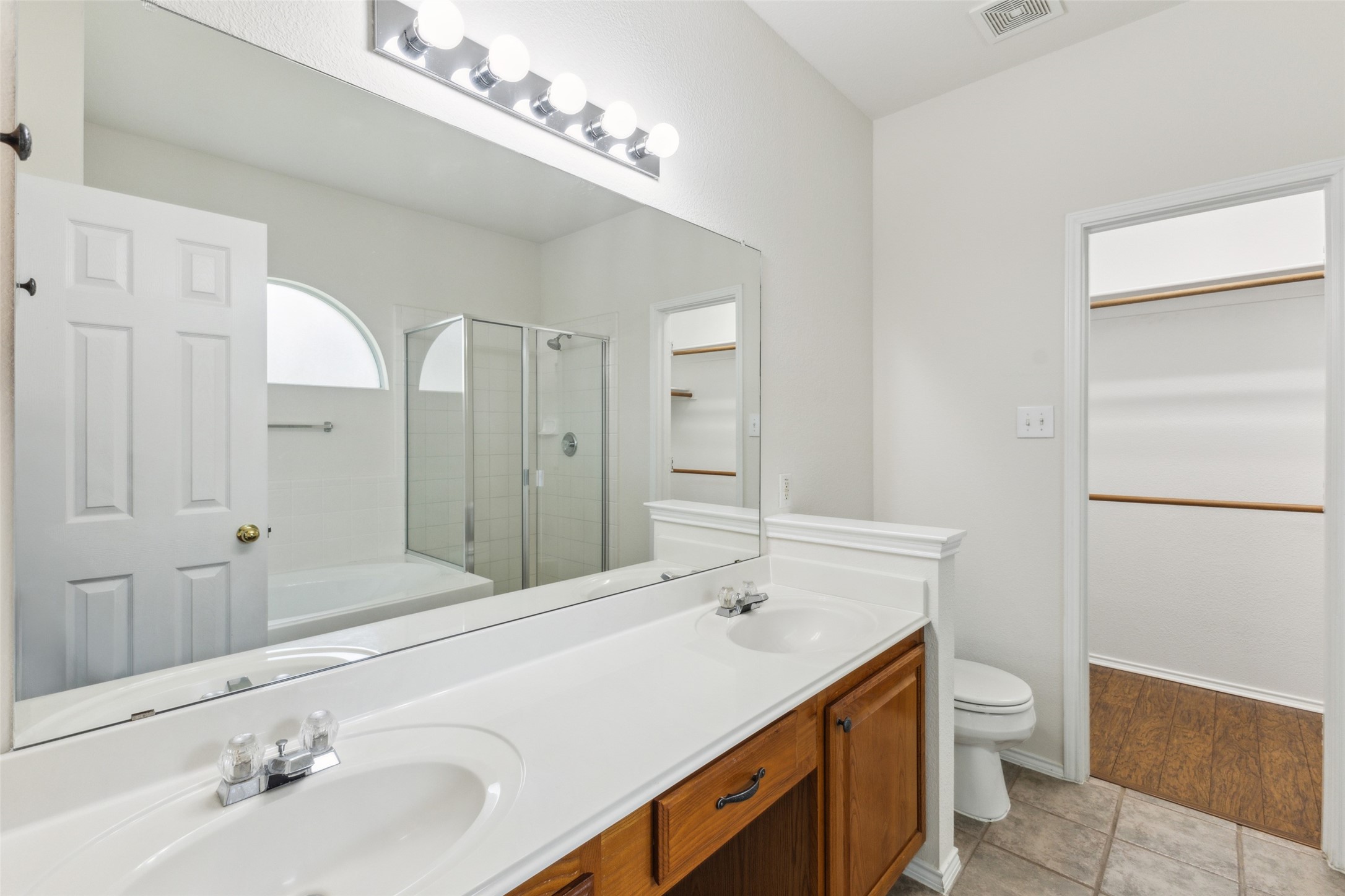 1709 Cliffrose Lane , Lewisville, TX, 75067 | 20911933 | Realty Texas LLC