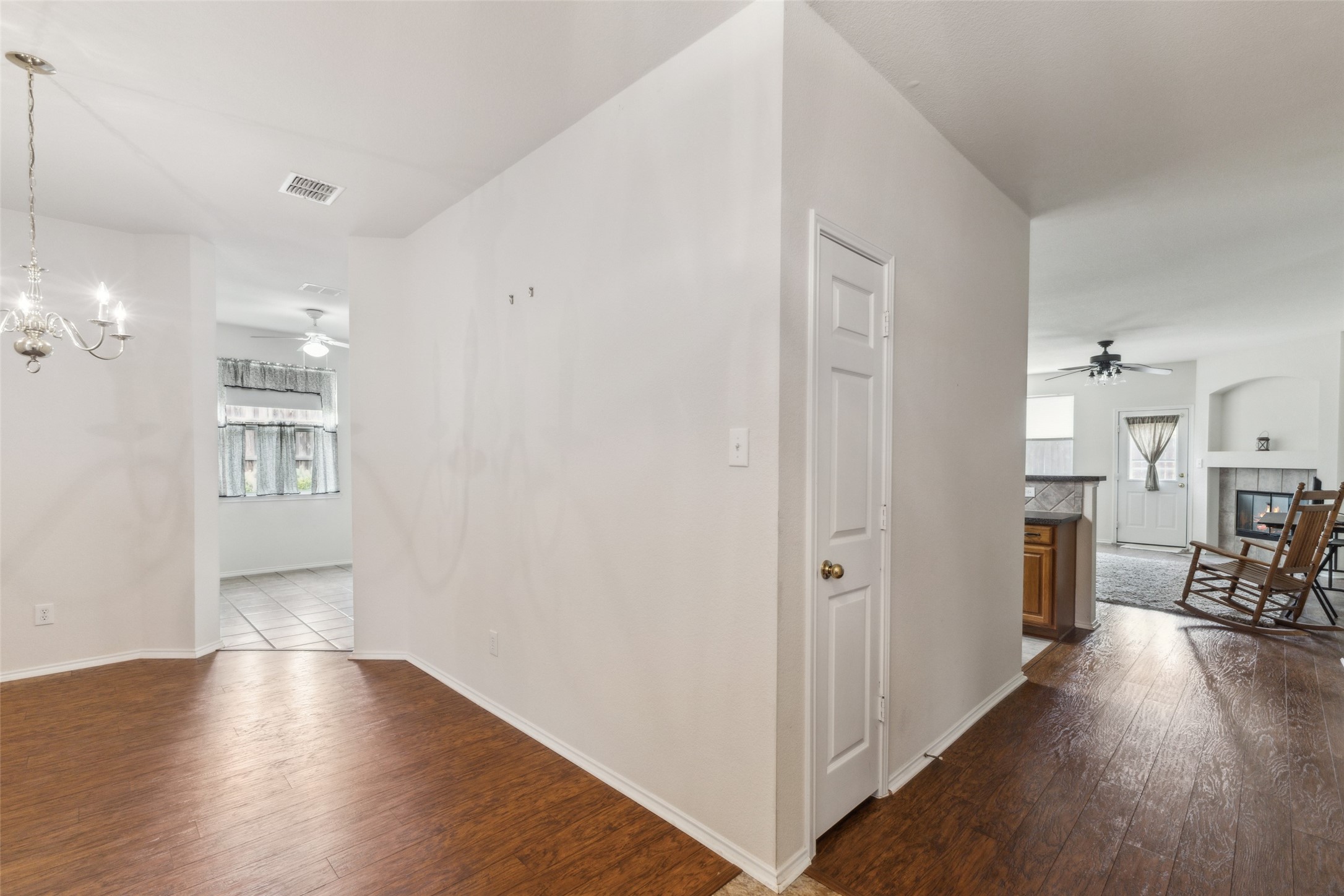 1709 Cliffrose Lane , Lewisville, TX, 75067 | 20911933 | Realty Texas LLC