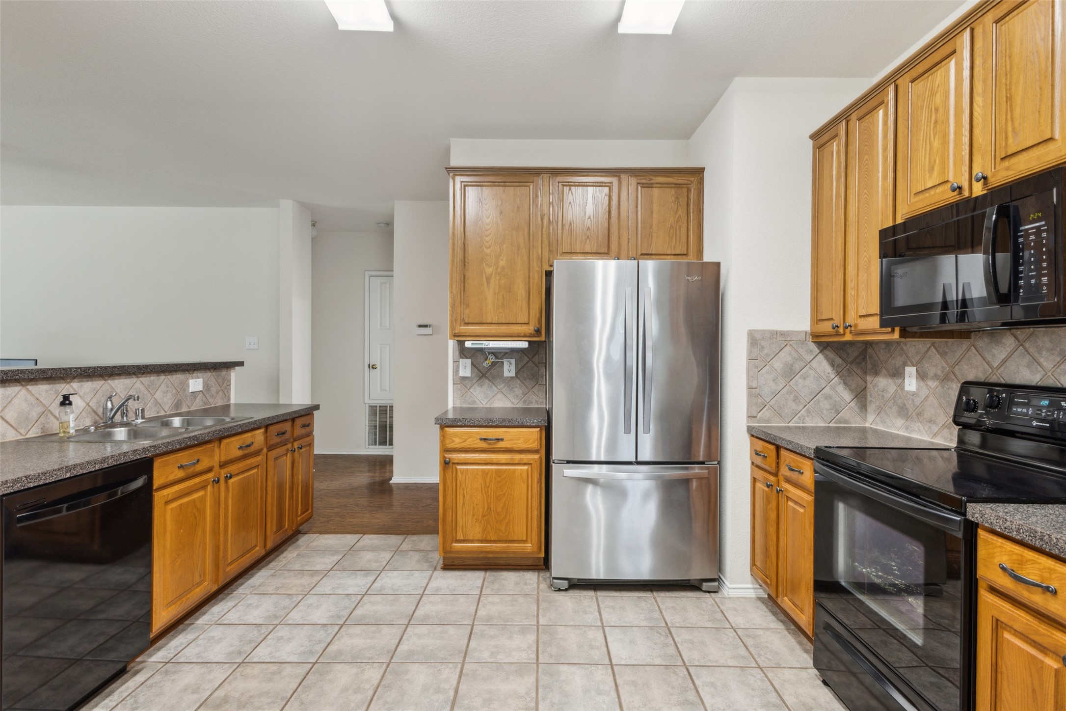 1709 Cliffrose Lane , Lewisville, TX, 75067 | 20911933 | Realty Texas LLC