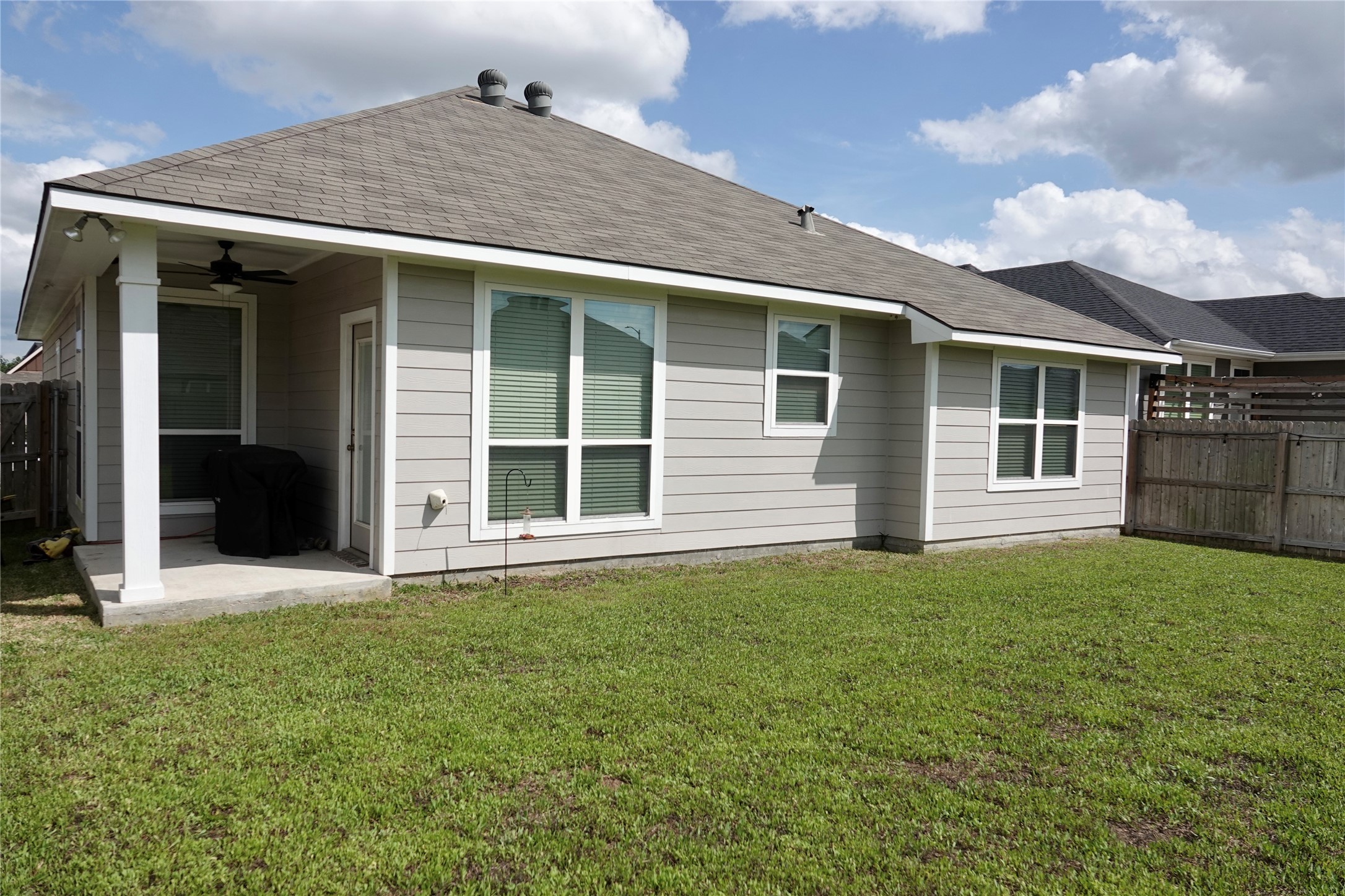 2019 Theresa Drive , Bryan, TX, 77807 | 20918074 | Realty Texas LLC