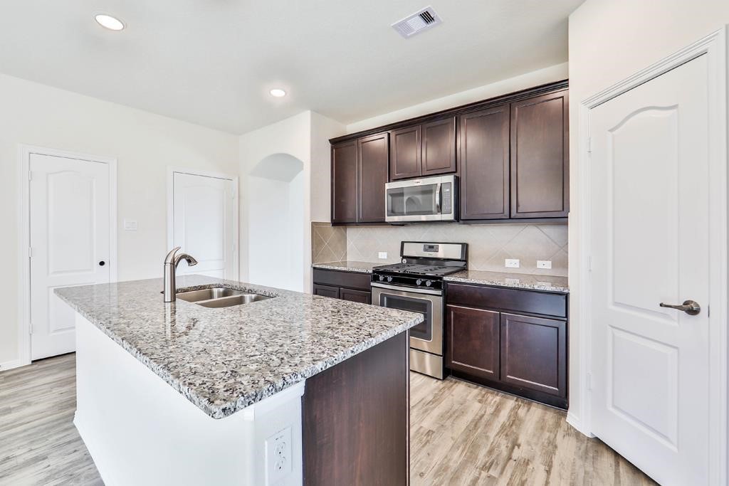 247 Sintra Lake , Rosenberg, TX, 77469 | 25815412 | Realty Texas LLC