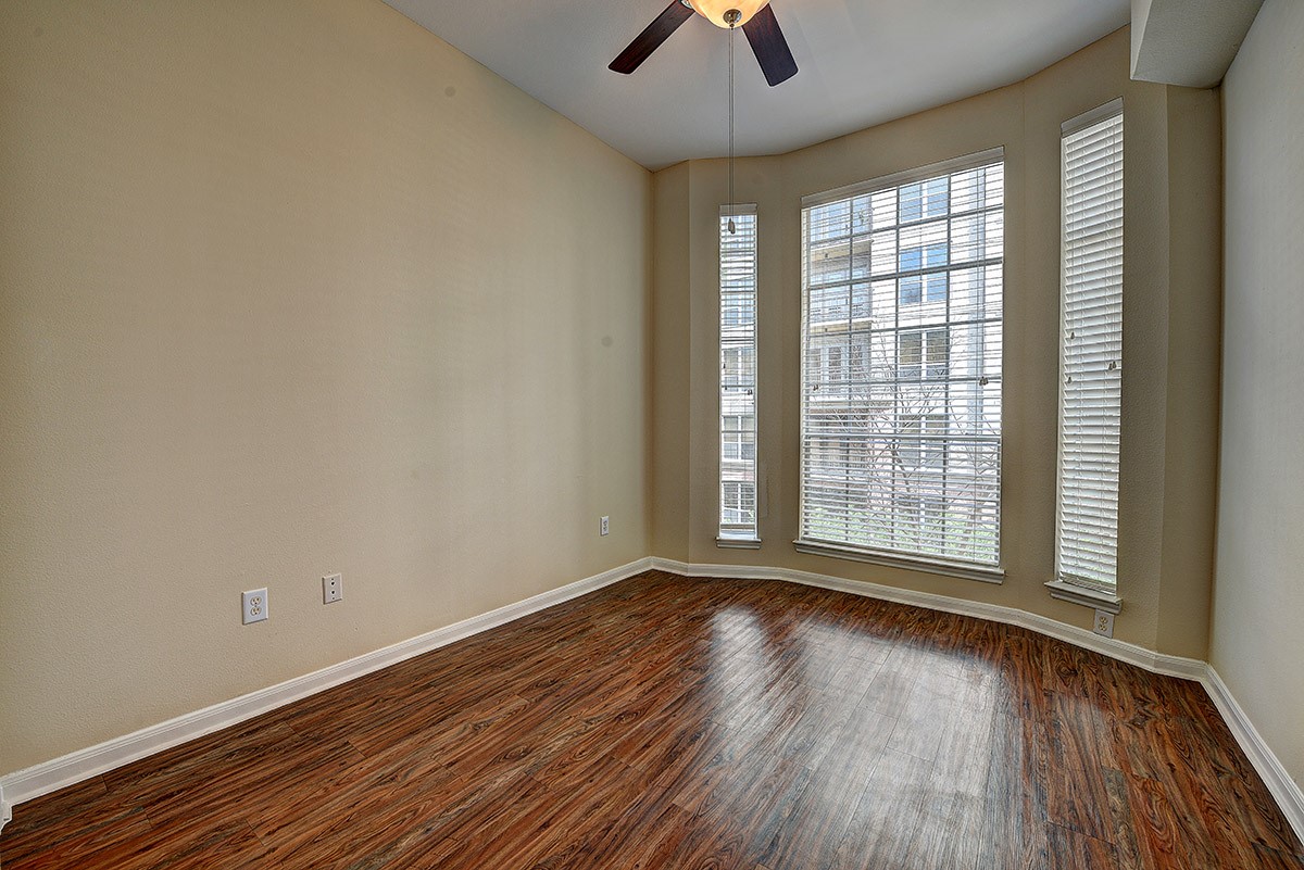 1901 Post Oak Park Drive 13320 , Houston, TX, 77027 | 6393652 | Realty Texas LLC