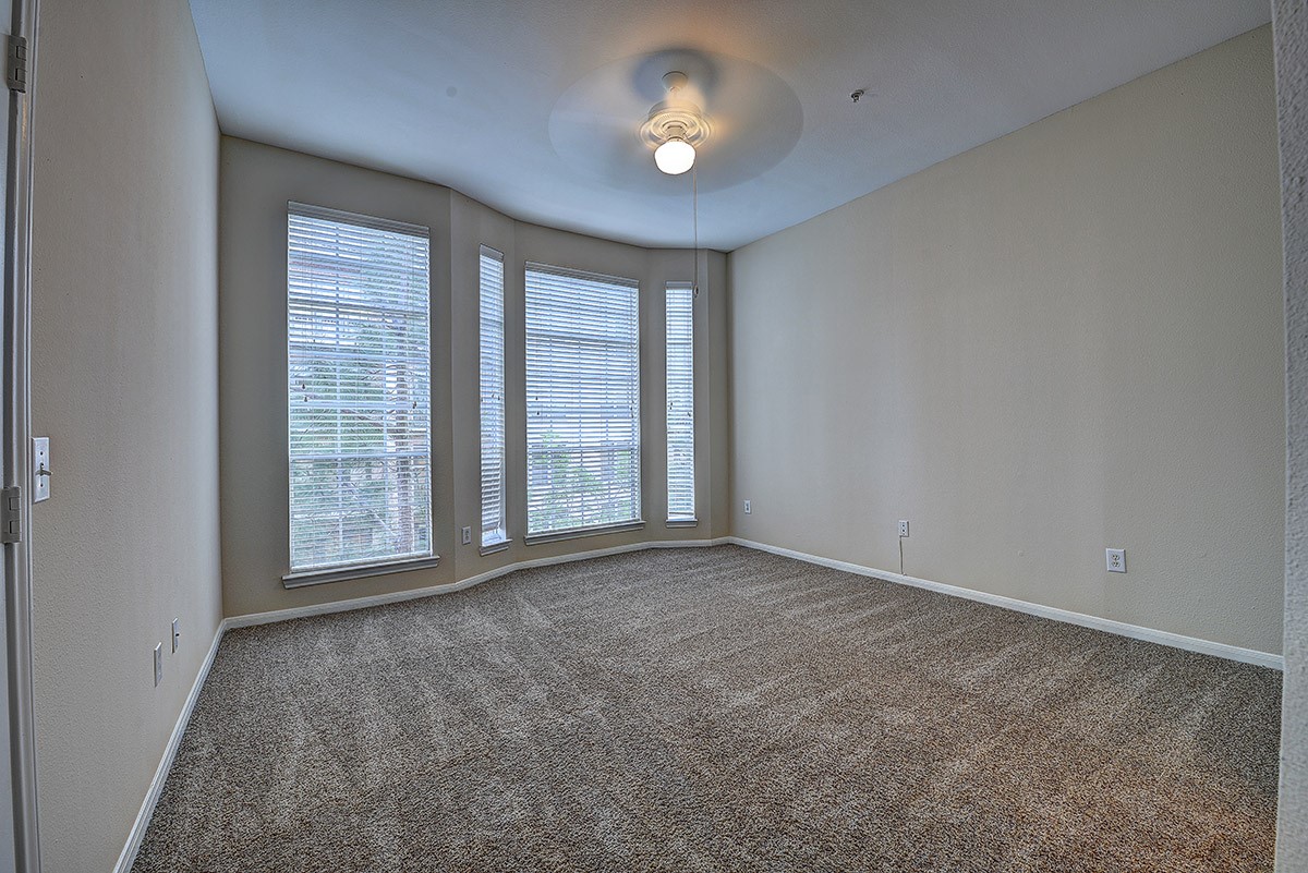 1901 Post Oak Park Drive 13320 , Houston, TX, 77027 | 6393652 | Realty Texas LLC