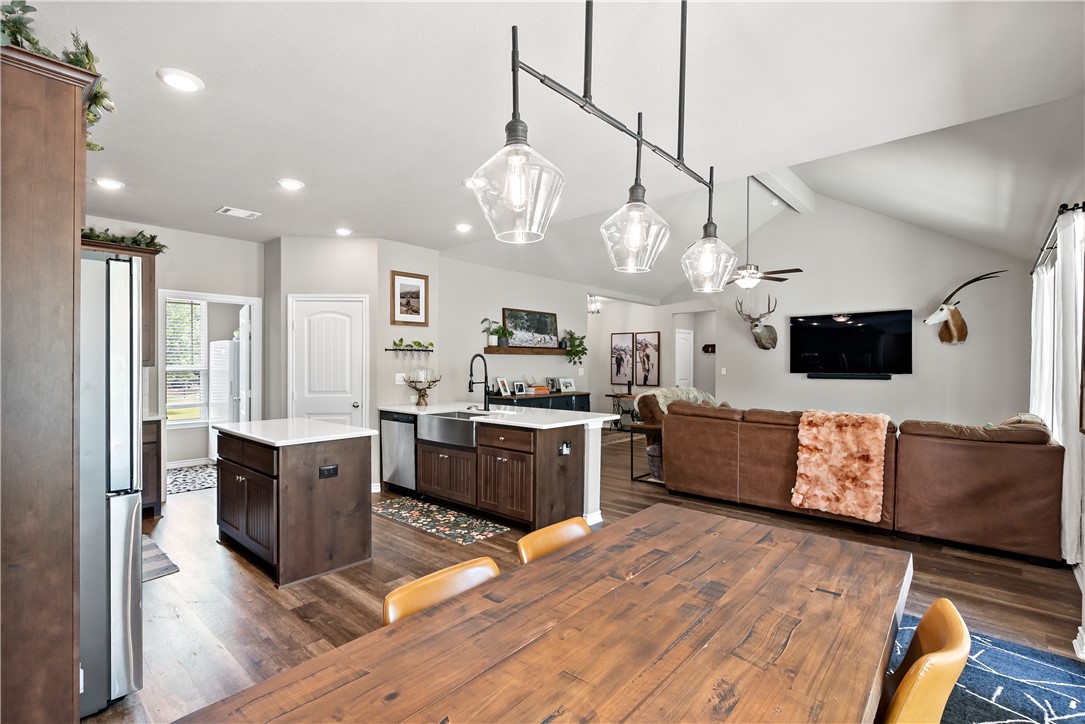 4212 County Road 310, Caldwell, TX, 77836 | 25005063 | Realty Texas LLC