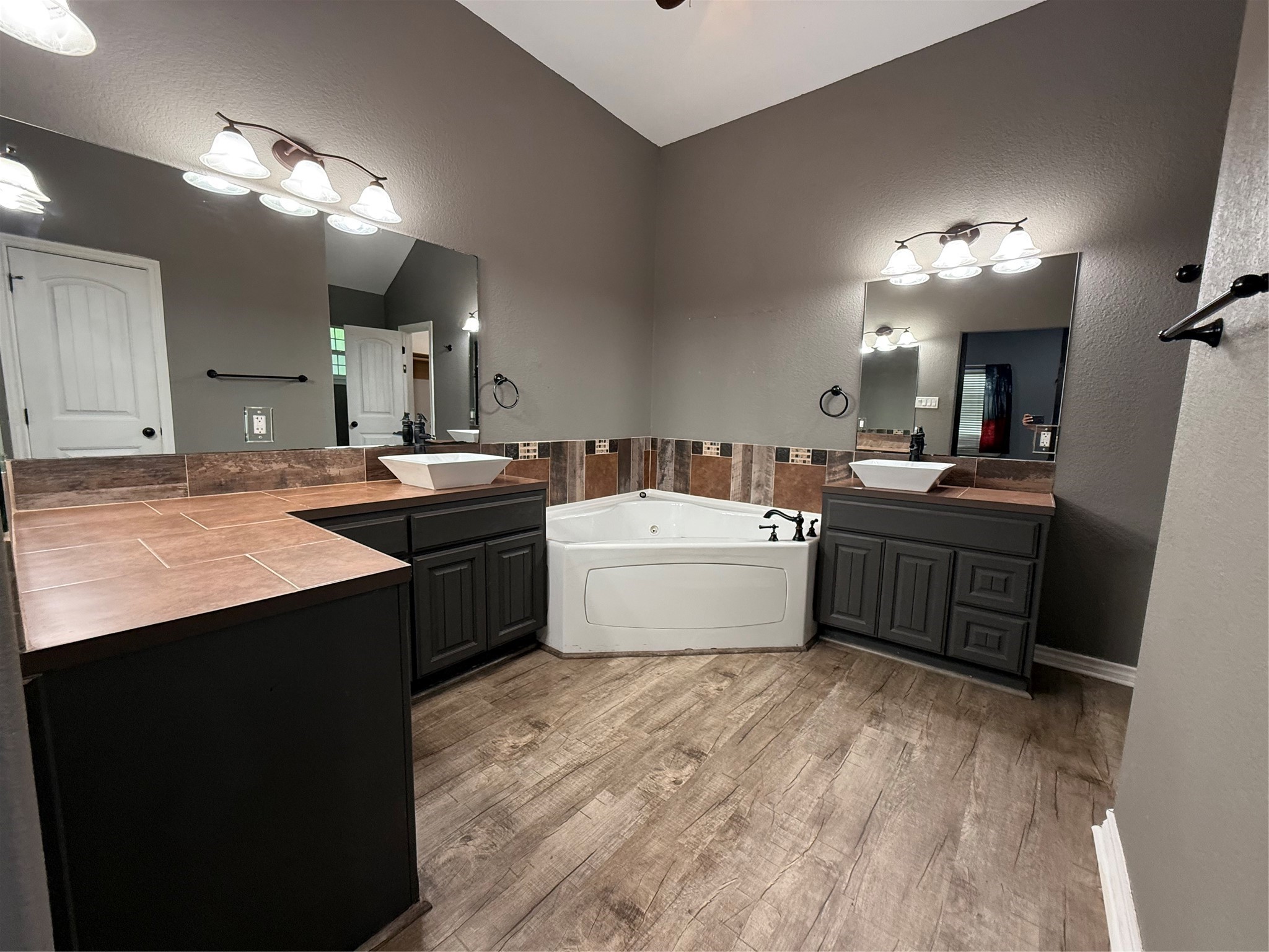 400 N Avenue A, Springtown, TX, 76082 | 20918744 | Realty Texas LLC