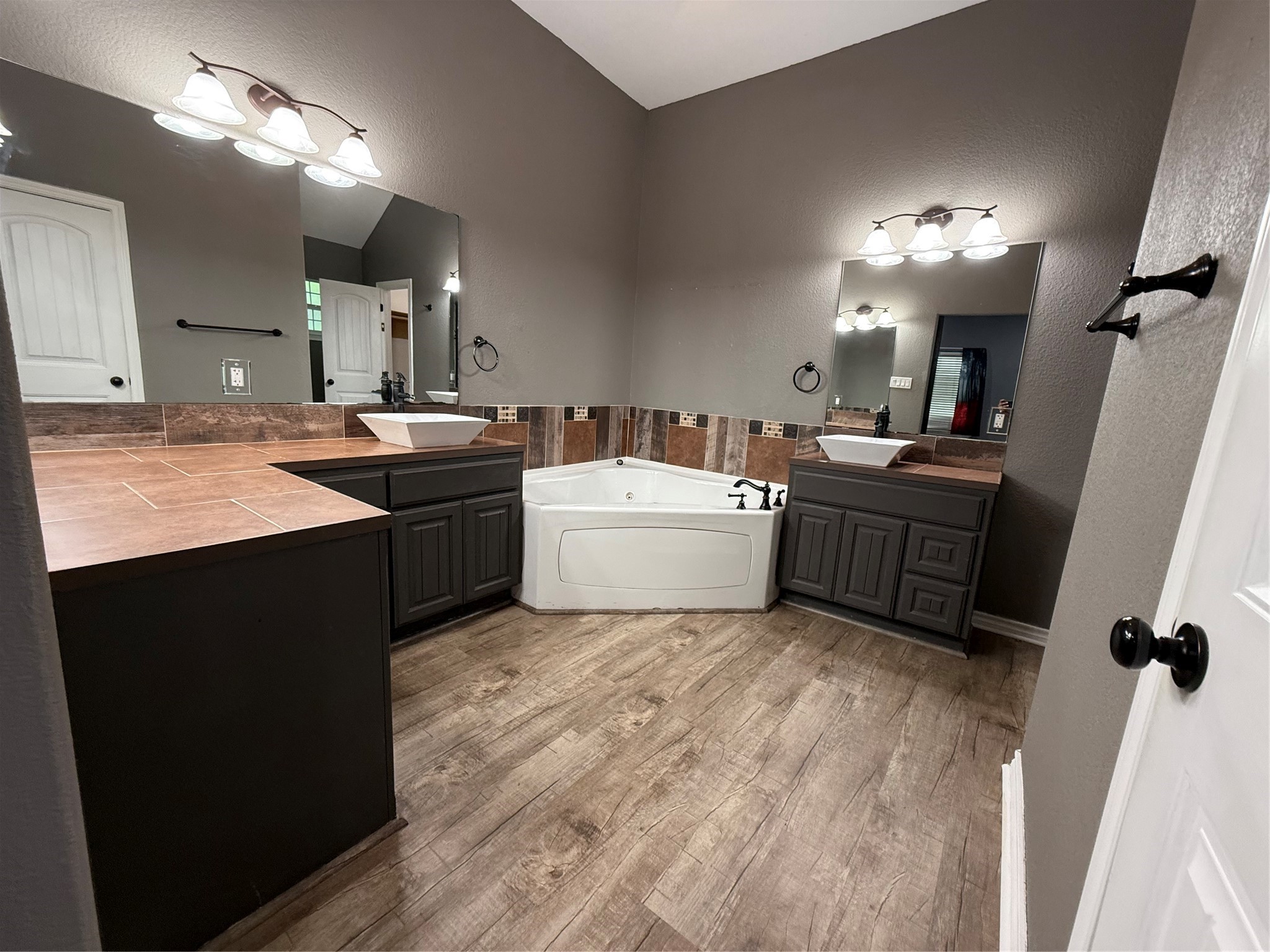 400 N Avenue A, Springtown, TX, 76082 | 20918744 | Realty Texas LLC