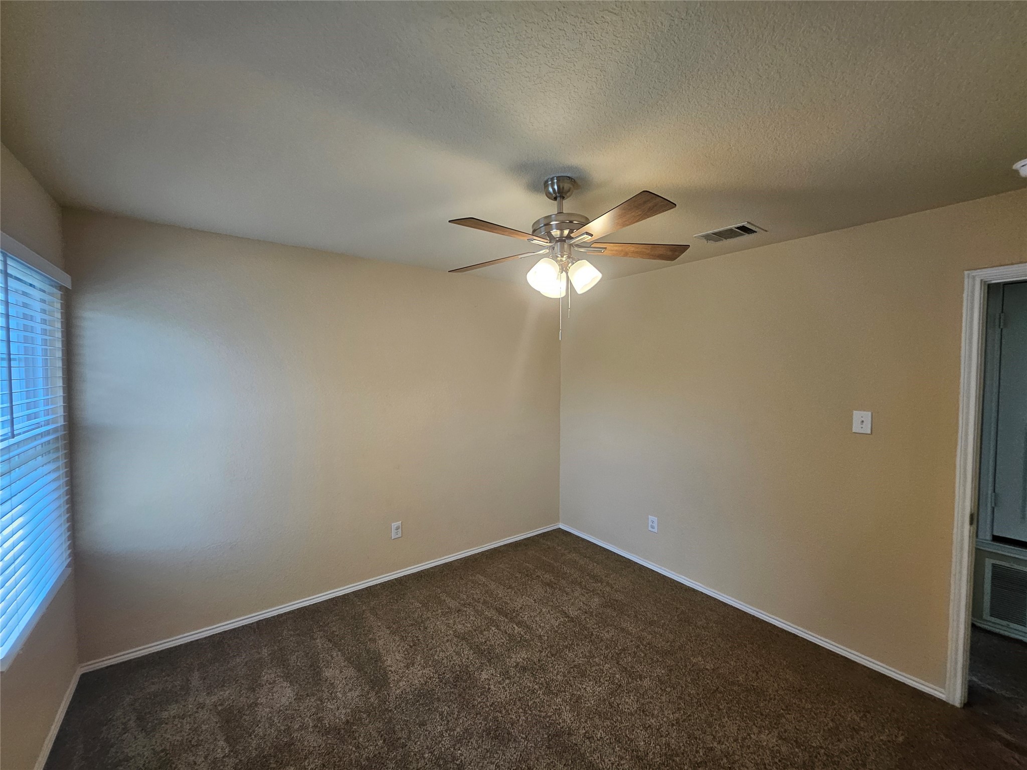 352 Dakota Ridge Drive , Fort Worth, TX, 76134 | 20918859 | Realty Texas LLC