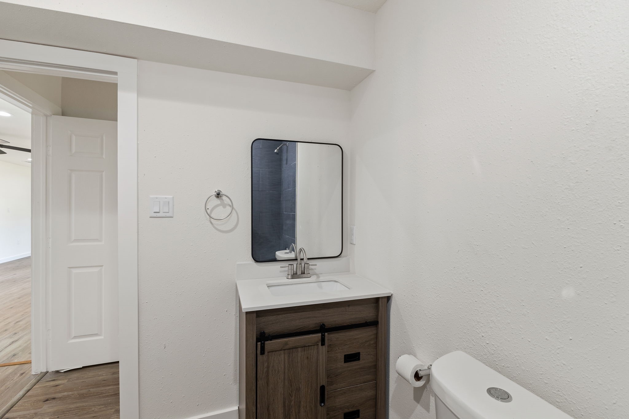 100 Harvey Avenue , Baytown, TX, 77520 | 78890452 | Realty Texas LLC