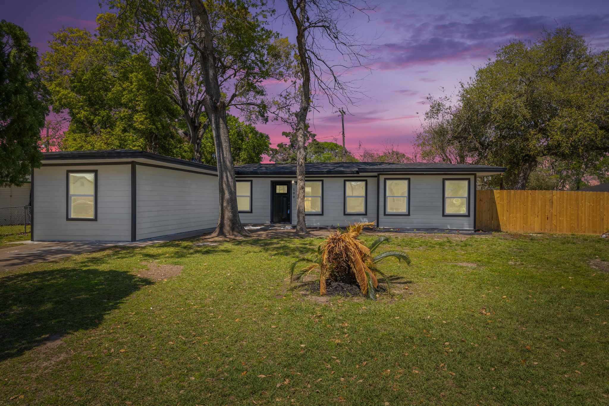 100 Harvey Avenue , Baytown, TX, 77520 | 78890452 | Realty Texas LLC