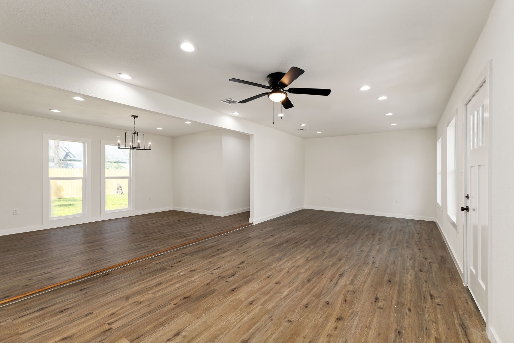 100 Harvey Avenue , Baytown, TX, 77520 | 78890452 | Realty Texas LLC