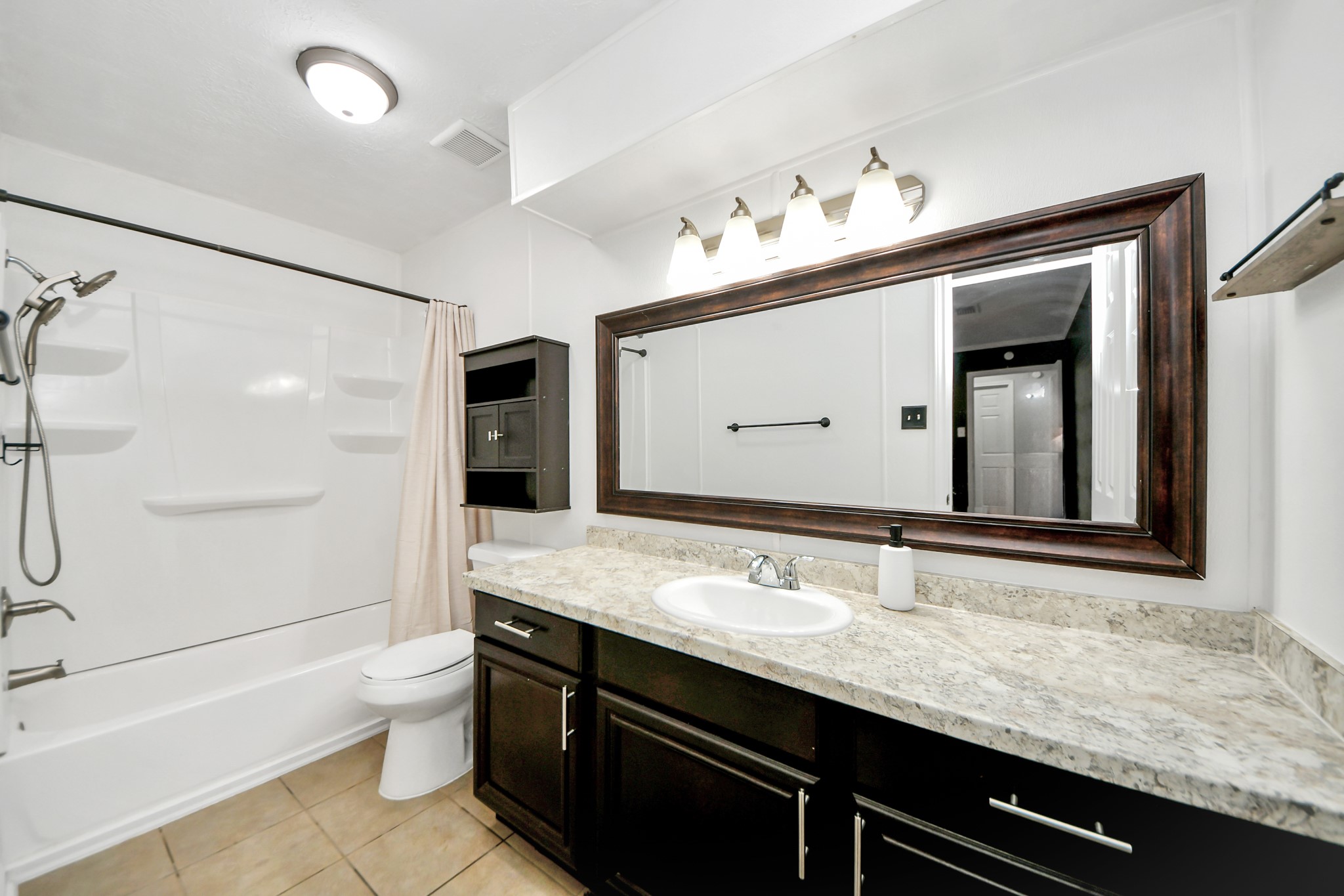 16926 Hummingbird , Conroe, TX, 77385 | 56073222 | Realty Texas LLC