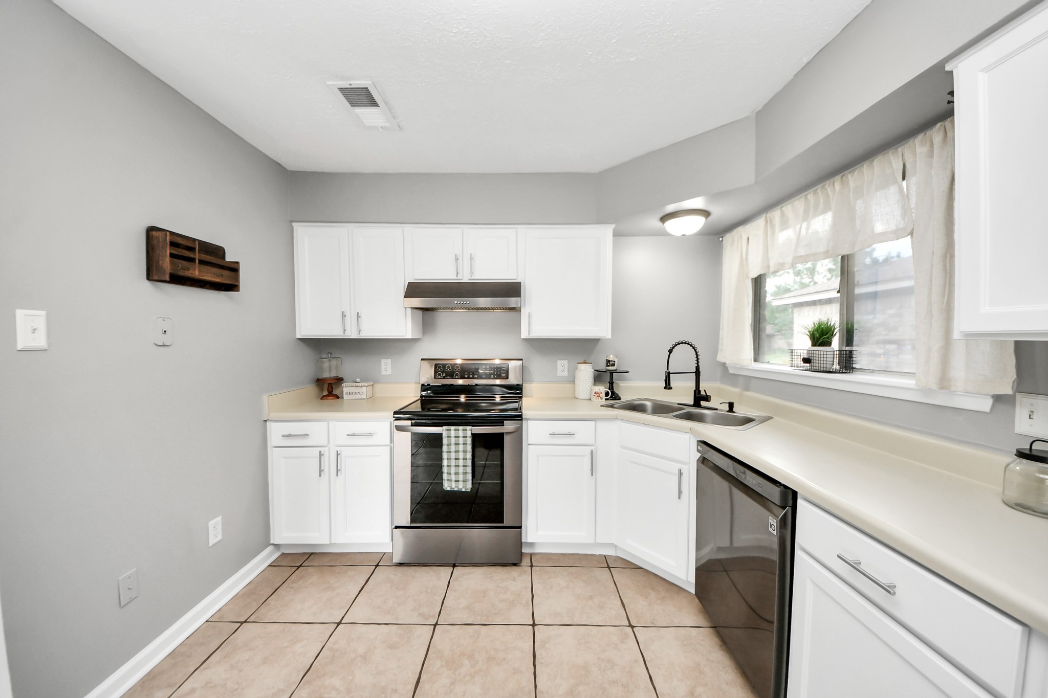 16926 Hummingbird , Conroe, TX, 77385 | 56073222 | Realty Texas LLC