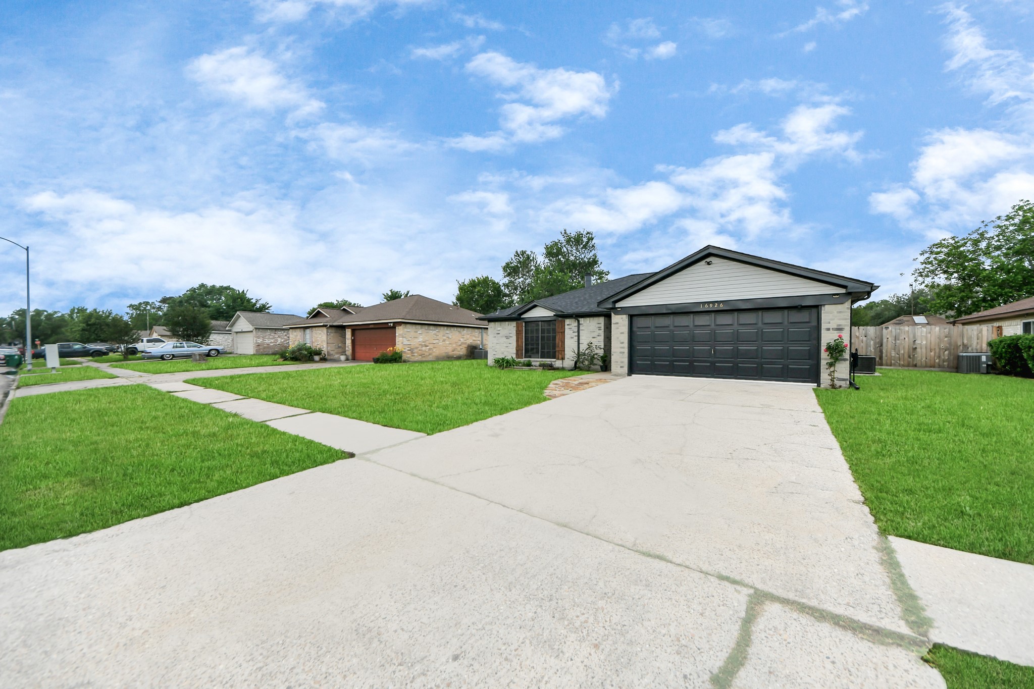 16926 Hummingbird , Conroe, TX, 77385 | 56073222 | Realty Texas LLC