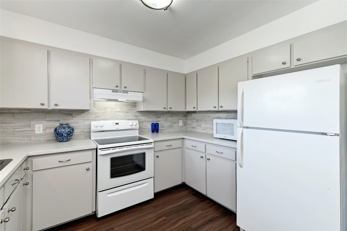 1709 Wild Basin Ledge B , Austin, TX, 78746 | 4689774 | Realty Texas LLC