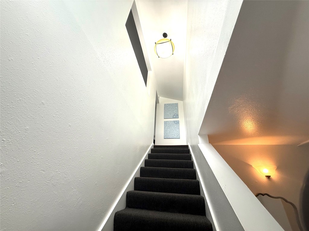 1709 Wild Basin Ledge B , Austin, TX, 78746 | 4689774 | Realty Texas LLC