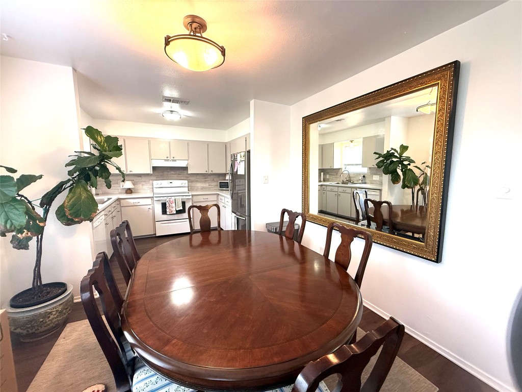 1709 Wild Basin Ledge B , Austin, TX, 78746 | 4689774 | Realty Texas LLC