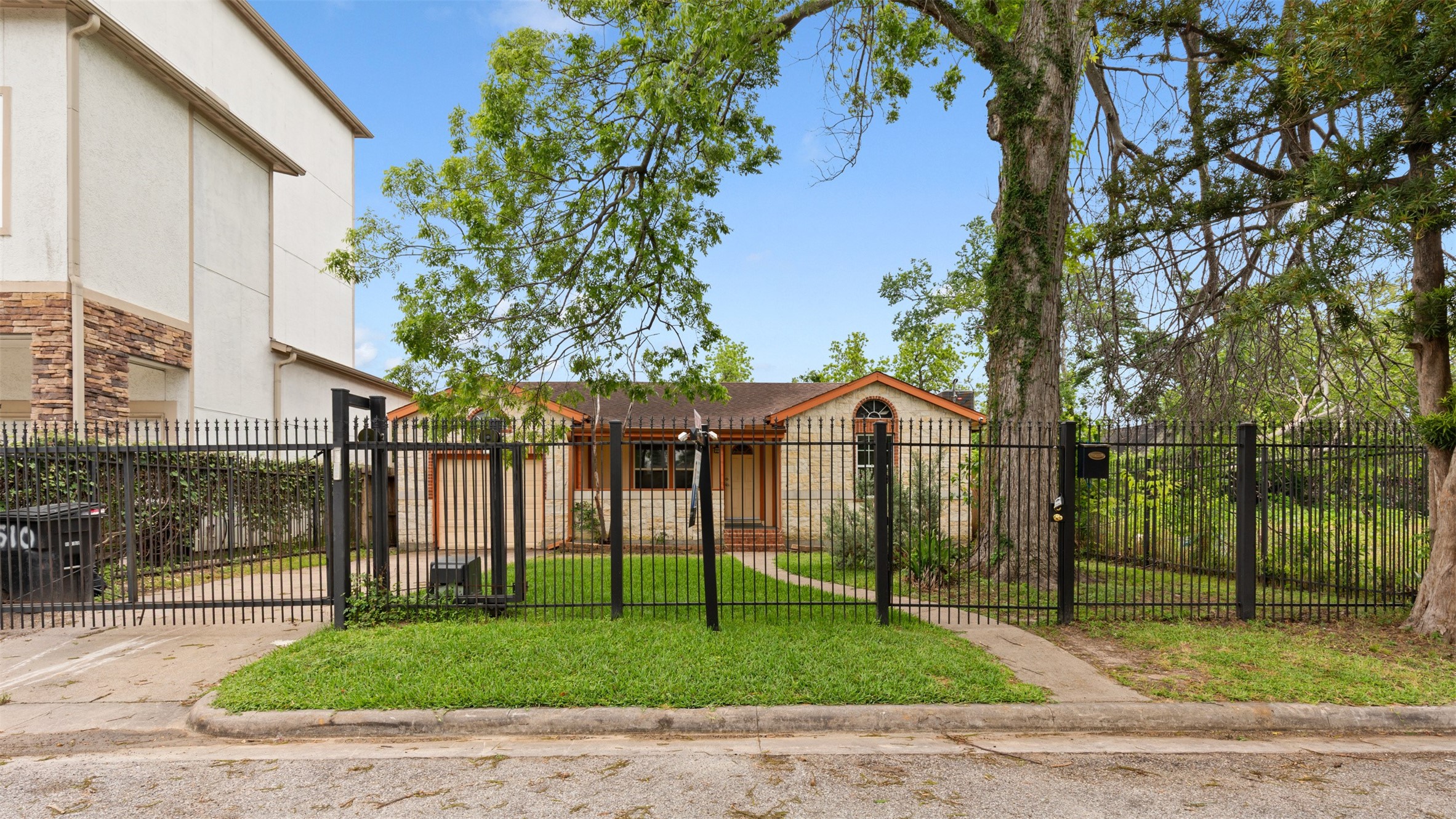 1510 Tarley Street , Houston, TX, 77009 | 54798221 | Realty Texas LLC