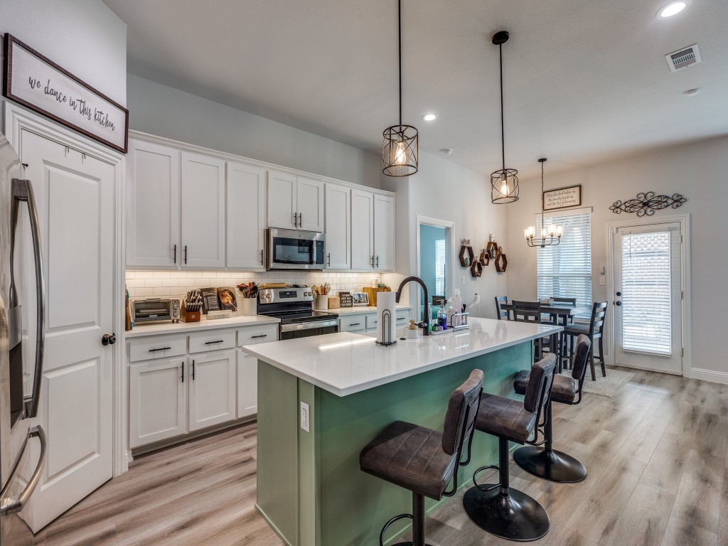 328 Bronco Drive , Pilot Point, TX, 76258 | 20918486 | Realty Texas LLC