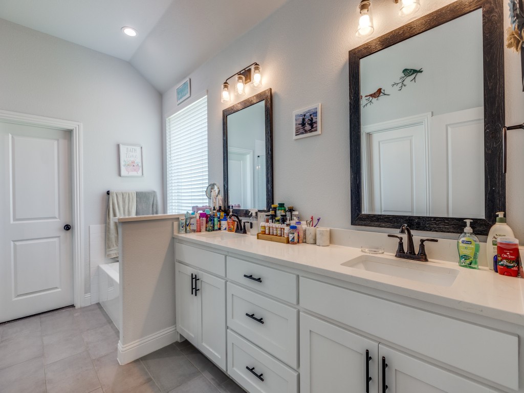 328 Bronco Drive , Pilot Point, TX, 76258 | 20918486 | Realty Texas LLC