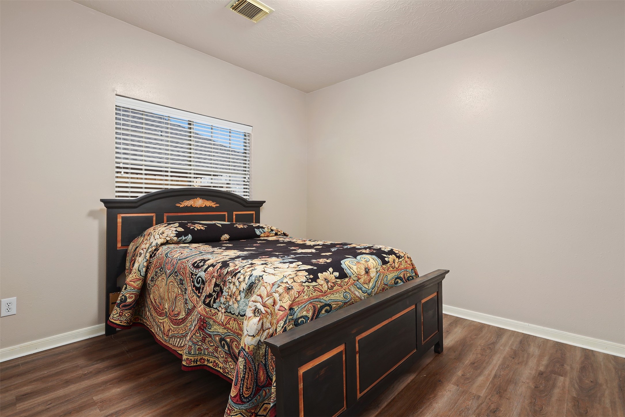 3221 Scenic Shore Drive , Seabrook, TX, 77586 | 92077056 | Realty Texas LLC