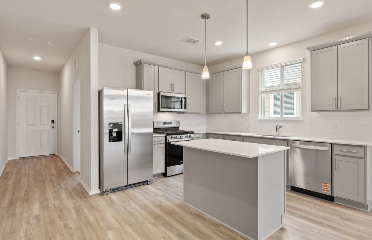 355 Kapok Street , Buda, TX, 78610 | 1352424 | Realty Texas LLC