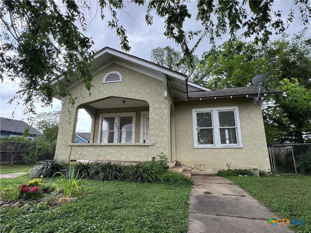 507 N Gonzales Street , Cuero, TX, 77954 | 577887 | Realty Texas LLC