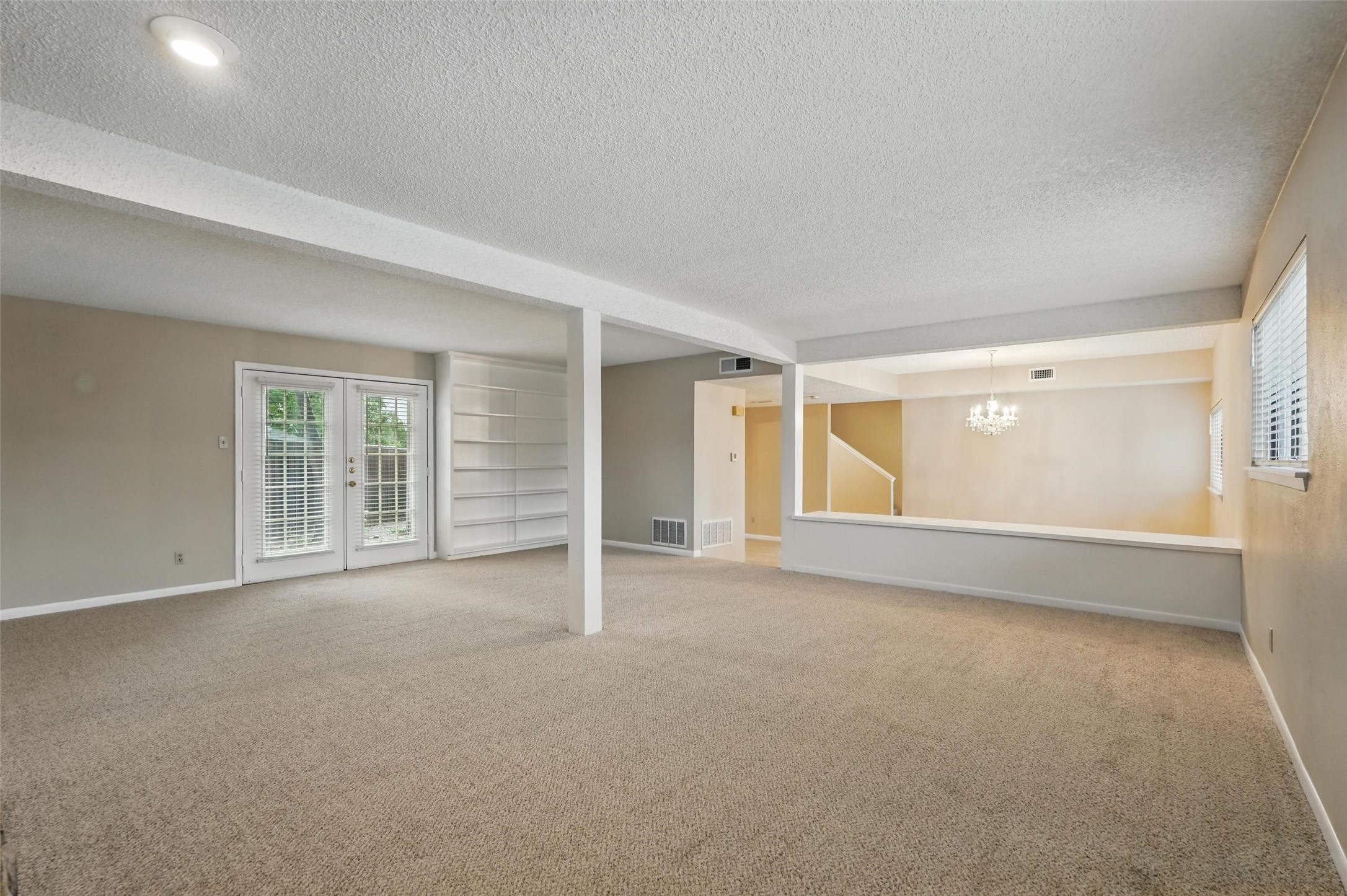 7515 Highmont Street A , Dallas, TX, 75230 | 20919913 | Realty Texas LLC