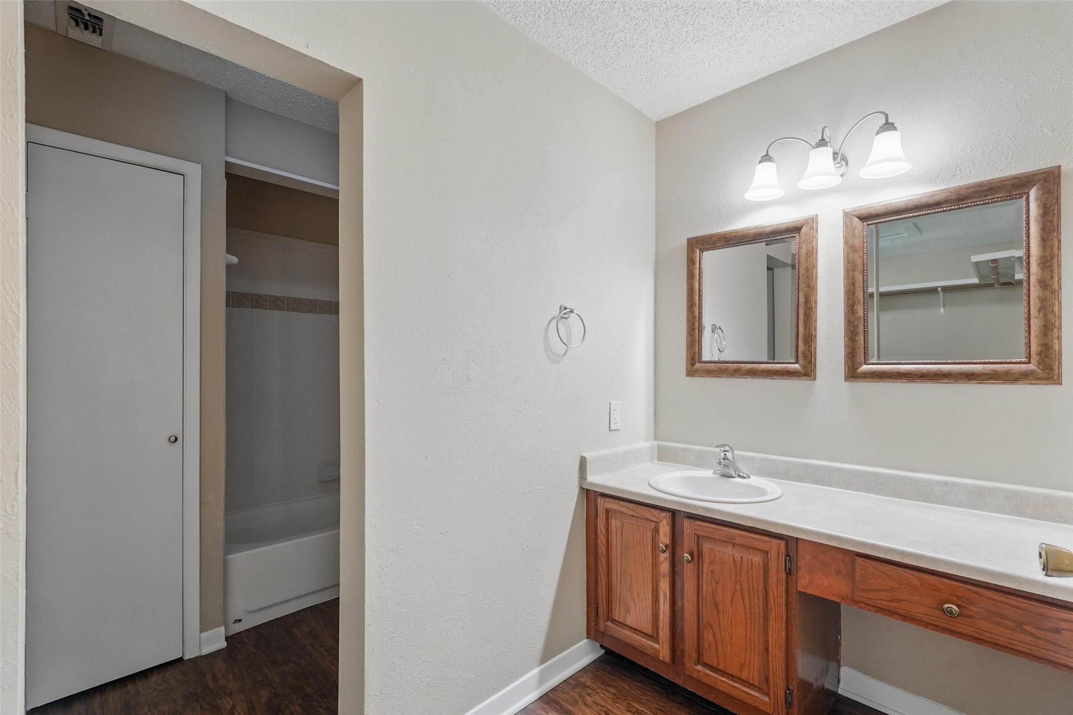7515 Highmont Street A , Dallas, TX, 75230 | 20919913 | Realty Texas LLC