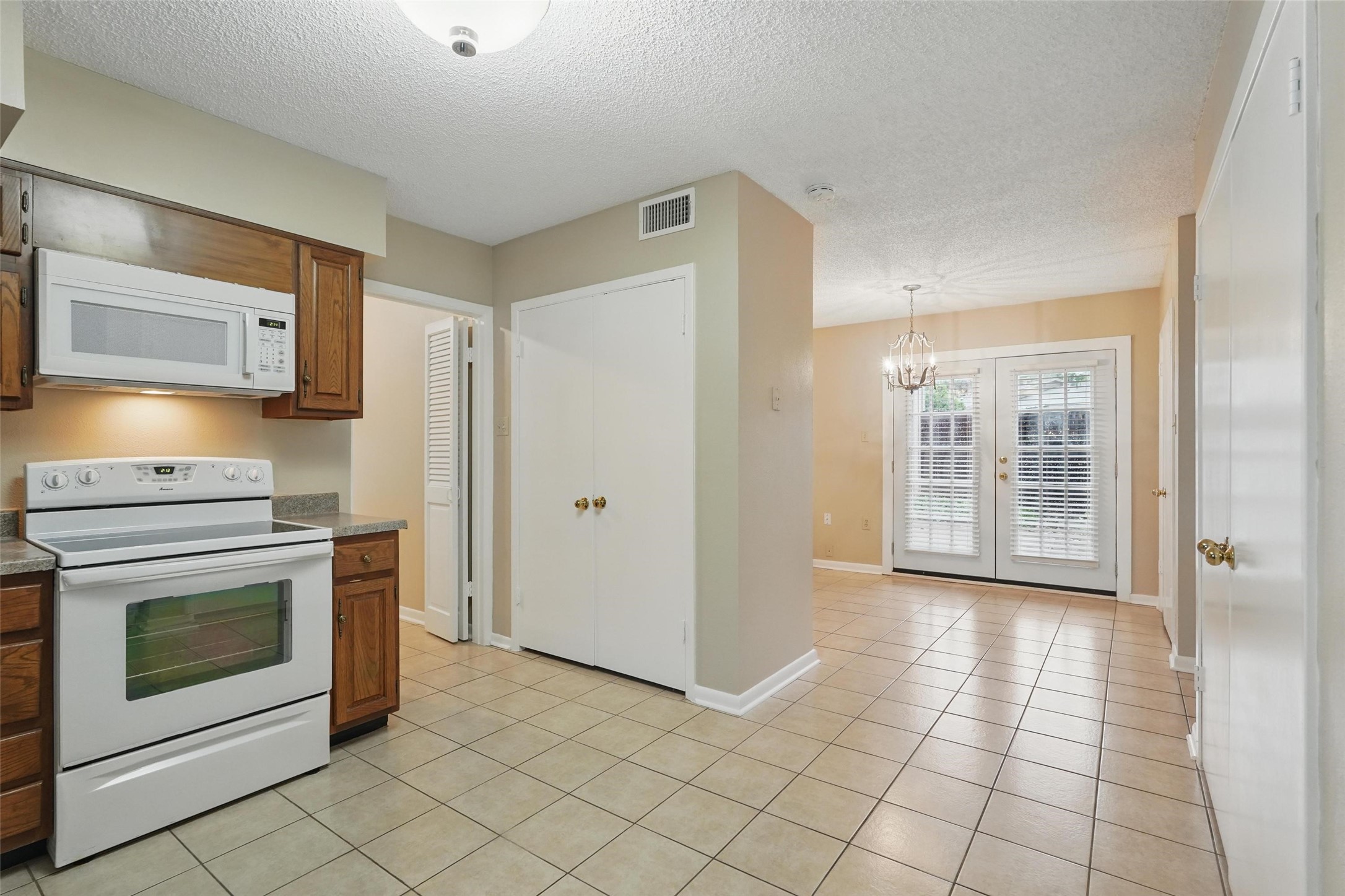 7515 Highmont Street A , Dallas, TX, 75230 | 20919913 | Realty Texas LLC