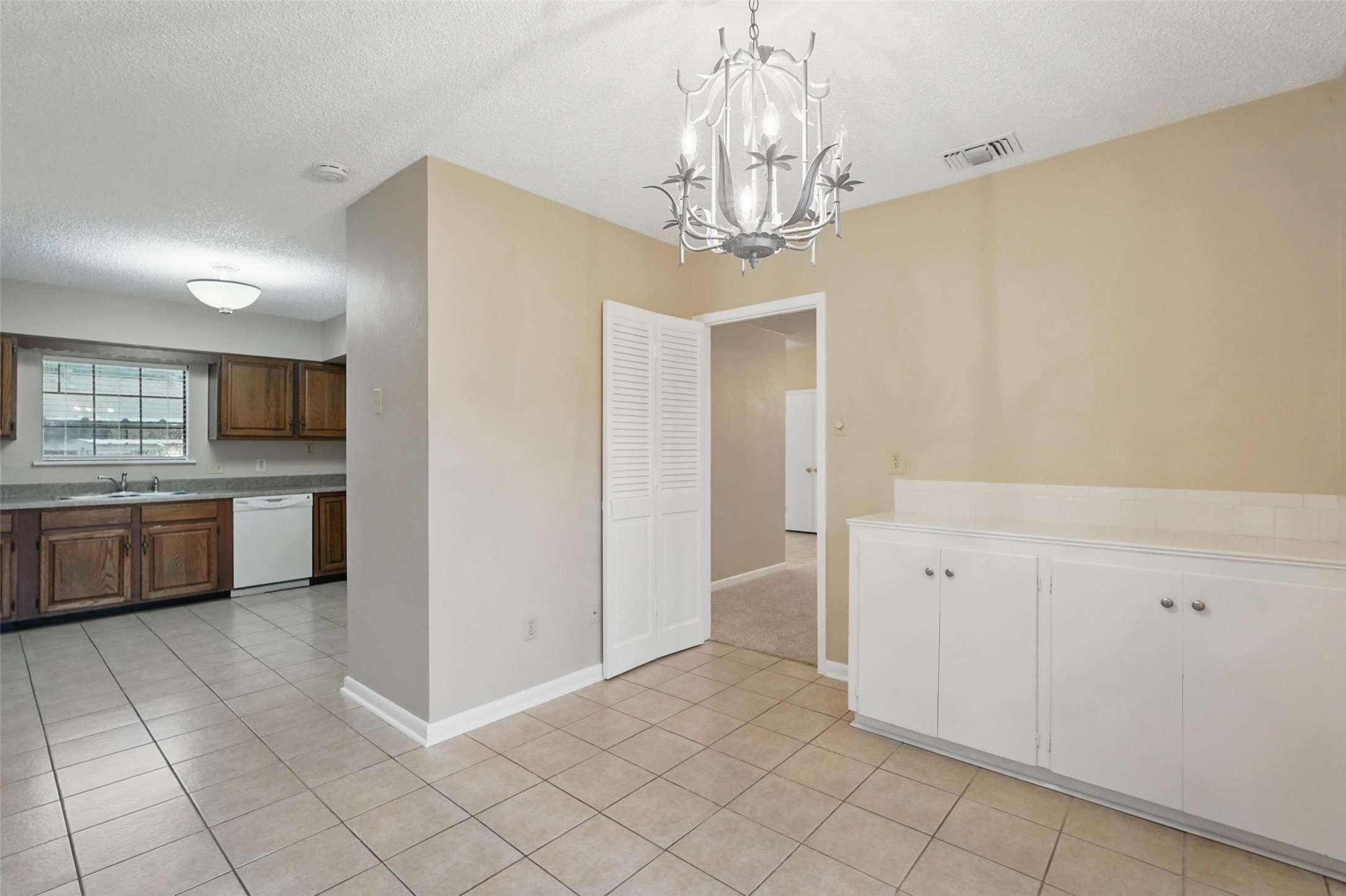 7515 Highmont Street A , Dallas, TX, 75230 | 20919913 | Realty Texas LLC