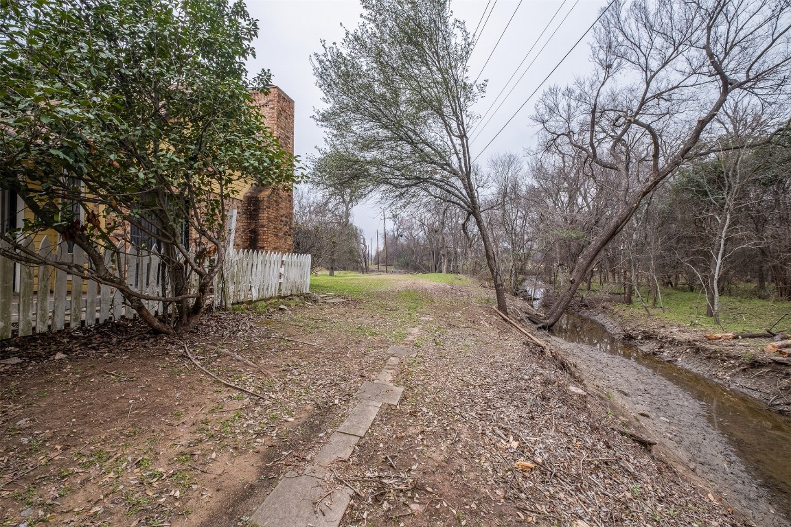 1601 Faro Drive 2003 , Austin, TX, 78741 | 6946909 | Realty Texas LLC