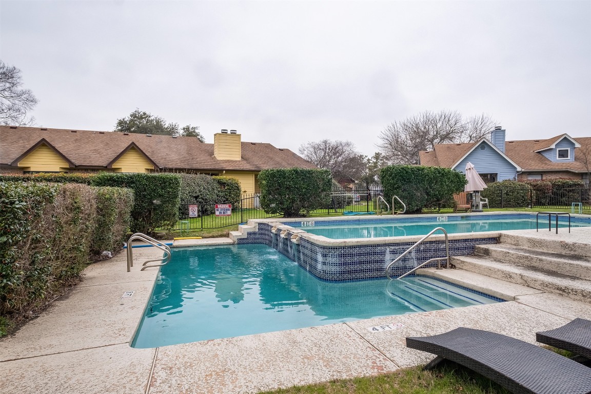 1601 Faro Drive 2003 , Austin, TX, 78741 | 6946909 | Realty Texas LLC