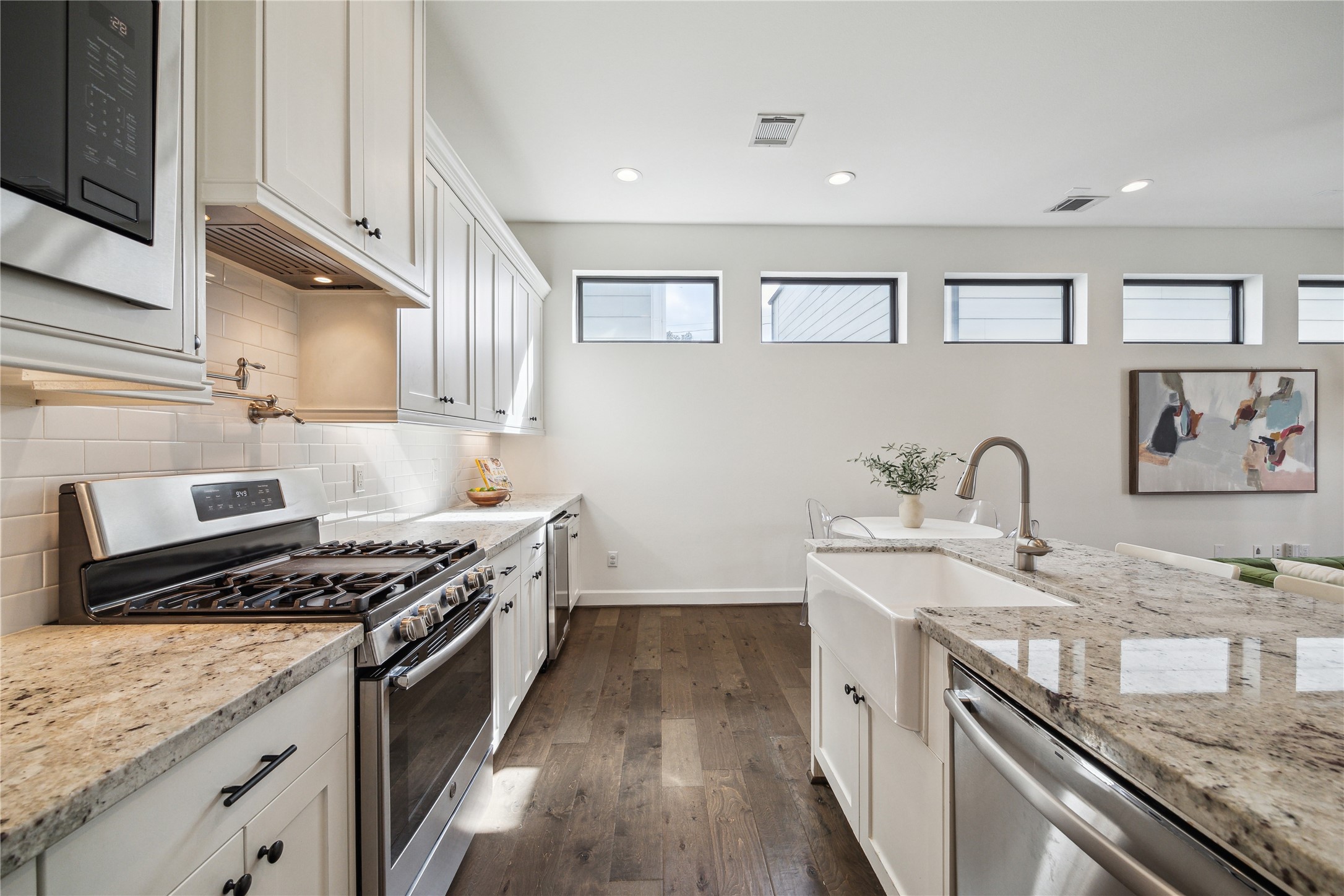 5903 Petty Street F , Houston, TX, 77007 | 49512366 | Realty Texas LLC
