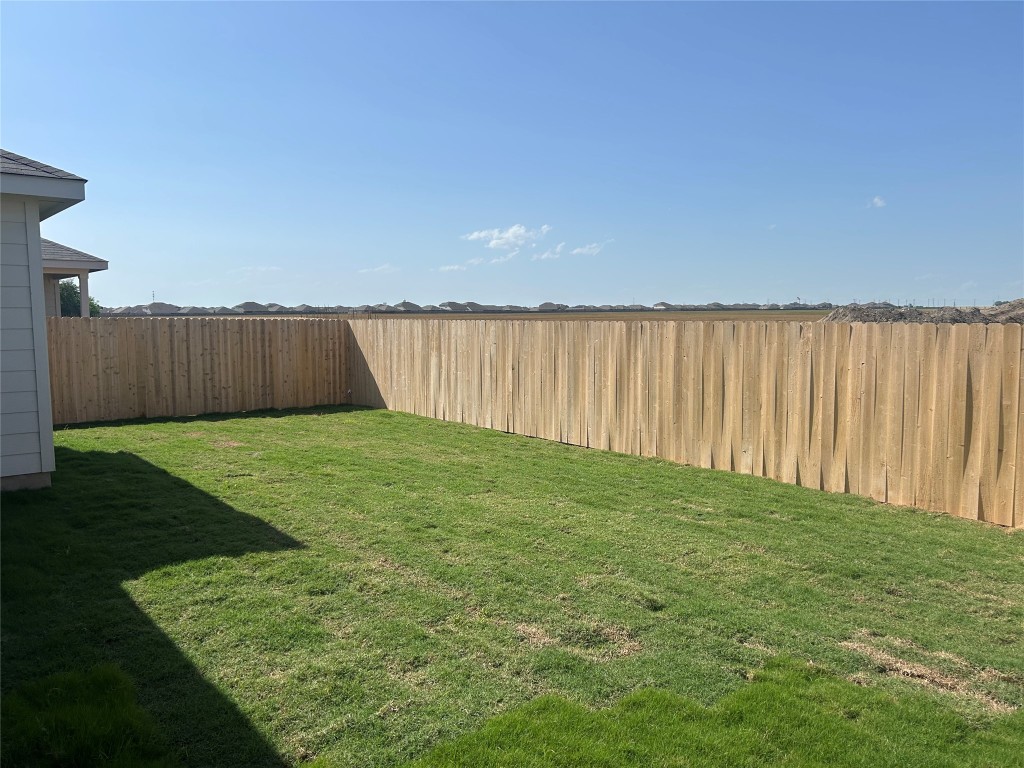 517 Vantage Drive , Hutto, TX, 78634 | 4295068 | Realty Texas LLC