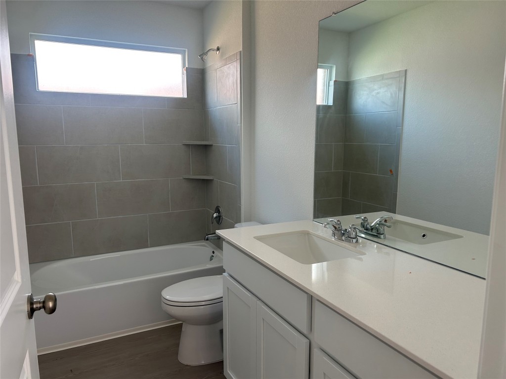 517 Vantage Drive , Hutto, TX, 78634 | 4295068 | Realty Texas LLC