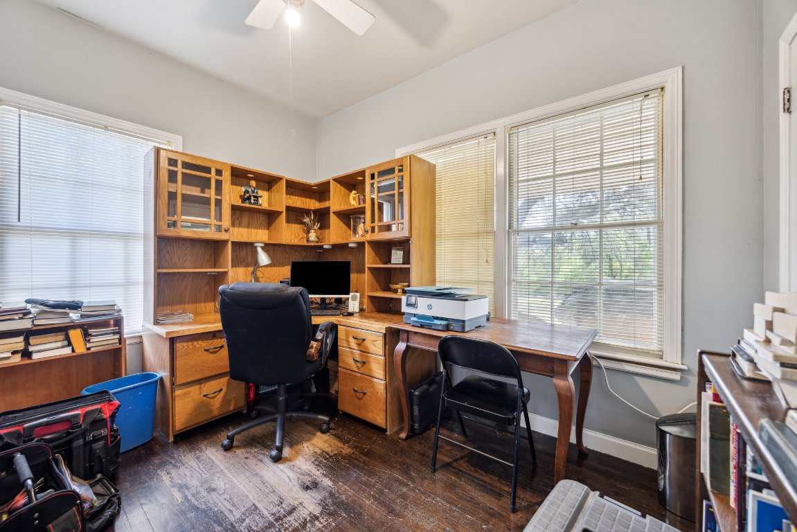 500 North Bluff Drive, Austin, TX, 78745 | 6670629 | Realty Texas LLC