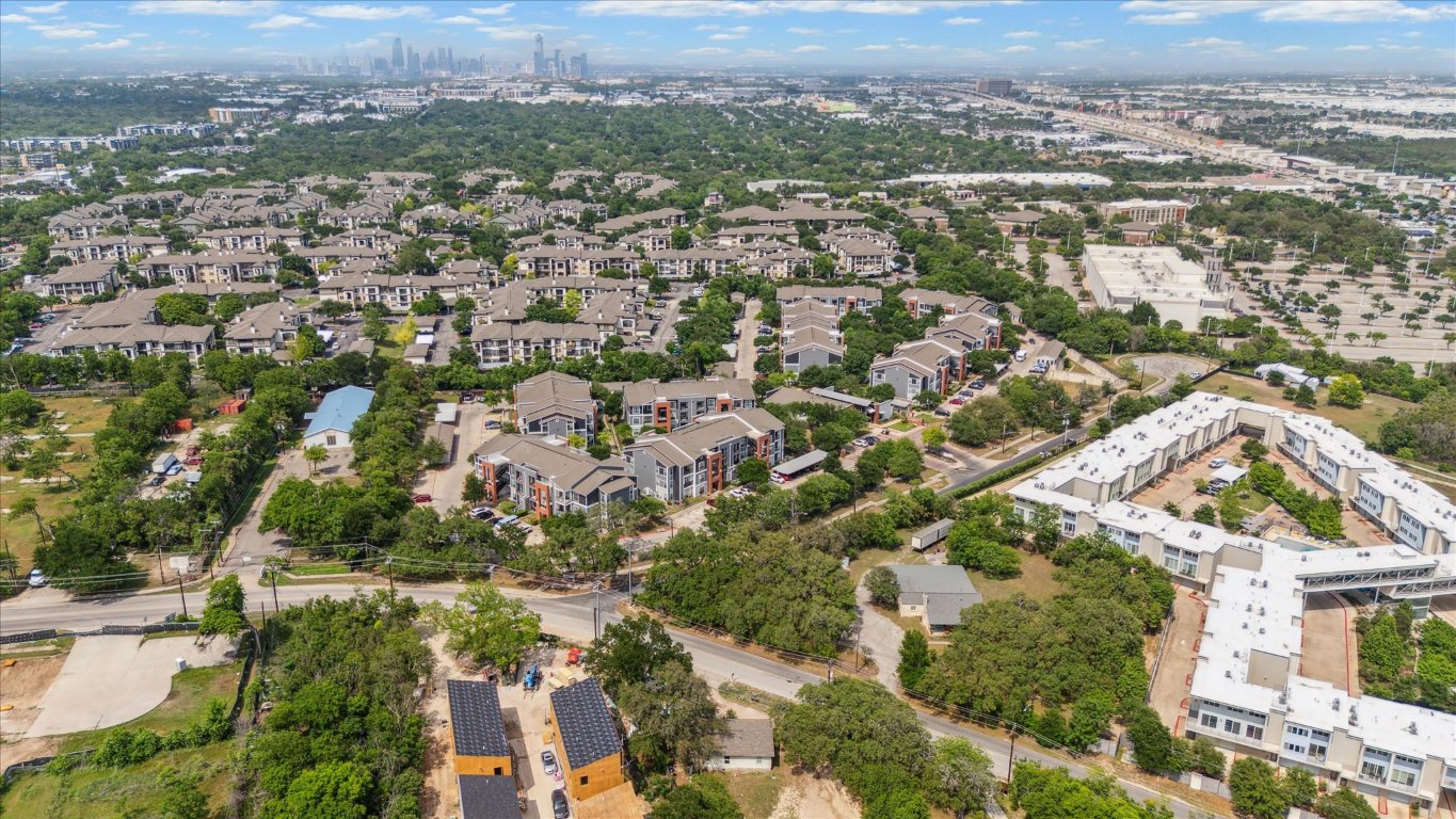 500 North Bluff Drive, Austin, TX, 78745 | 6670629 | Realty Texas LLC