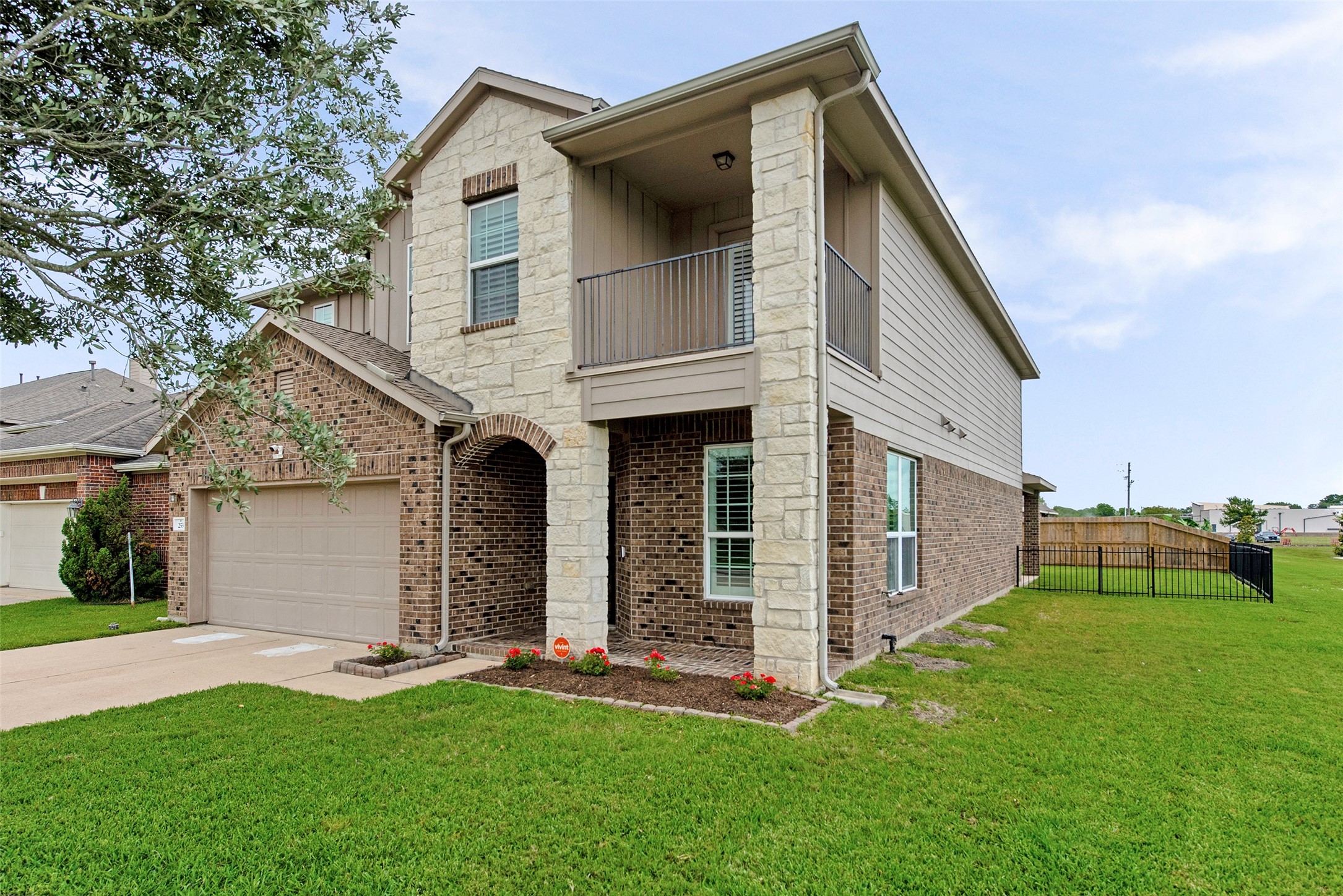 253 Westwood Drive , League City, TX, 77573 | 50709972 | Realty Texas LLC