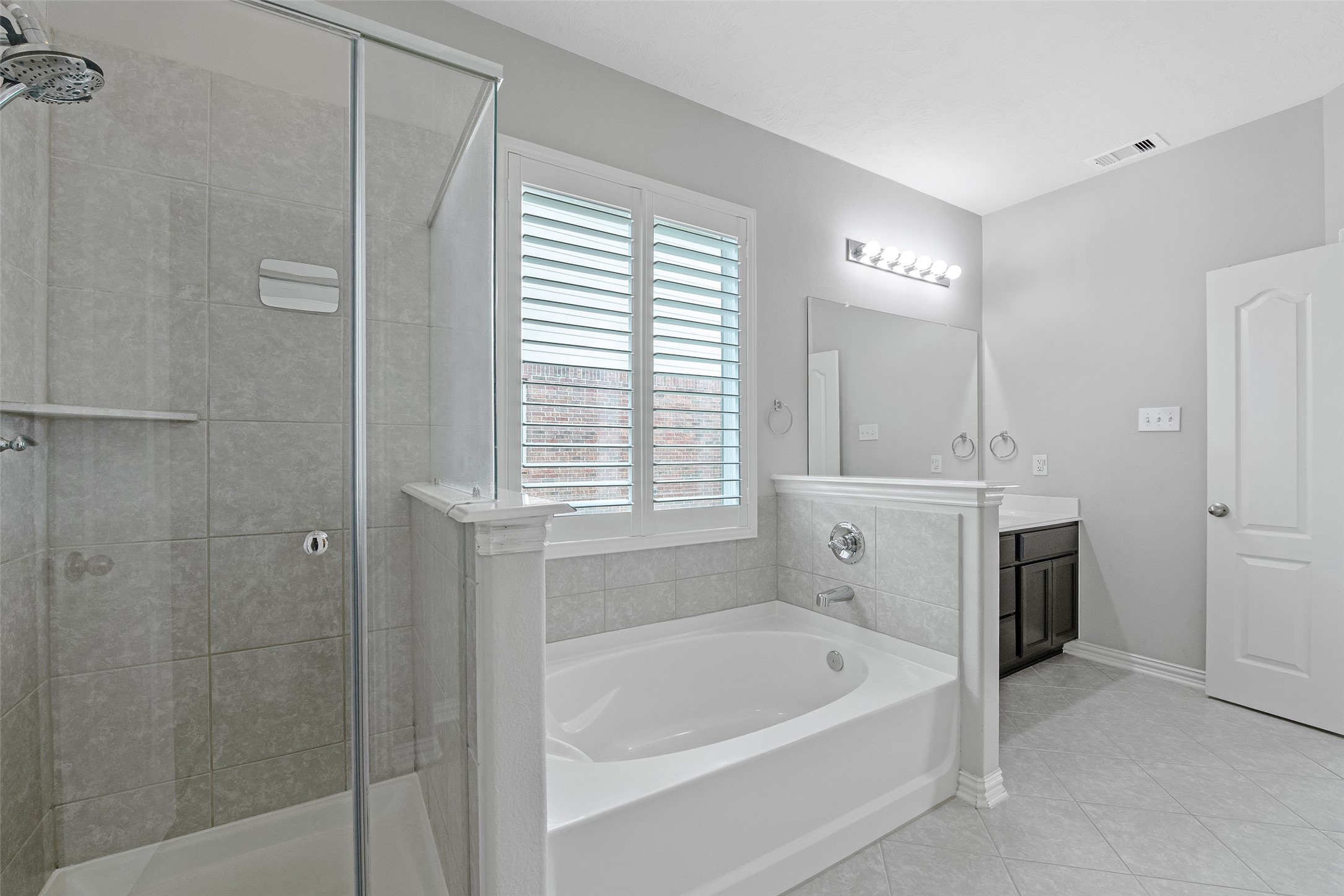 253 Westwood Drive , League City, TX, 77573 | 50709972 | Realty Texas LLC