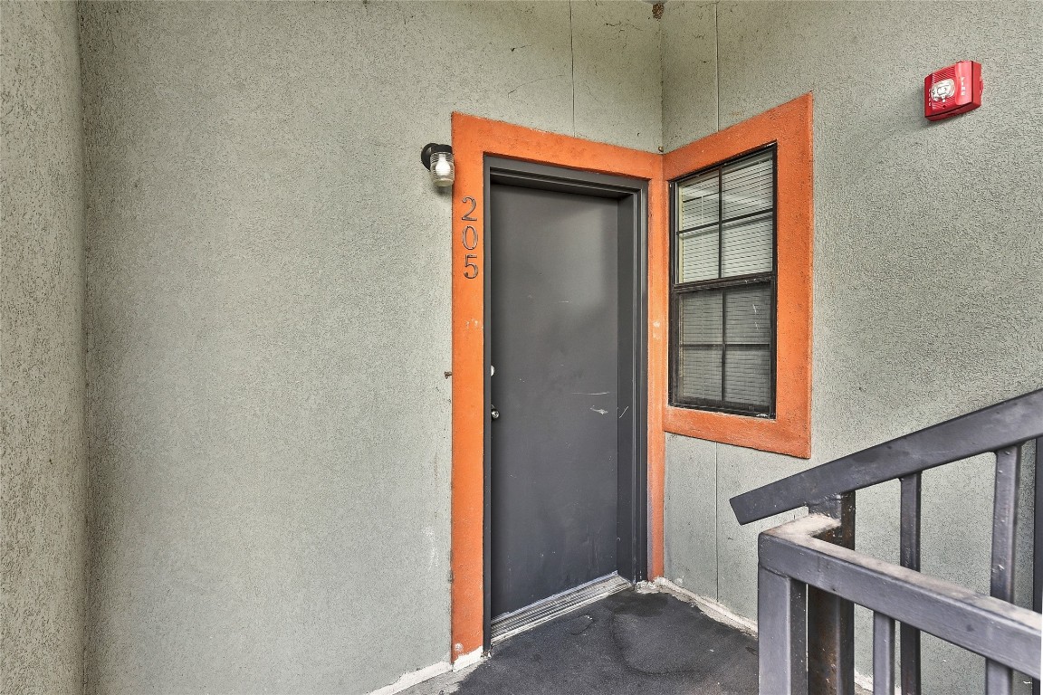 420 N Pleasant Valley Road 304 , Austin, TX, 78702 | 5553789 | Realty Texas LLC