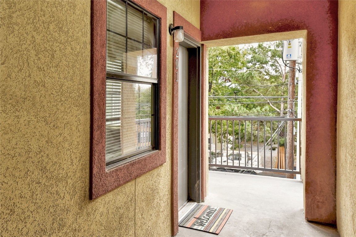 420 N Pleasant Valley Road 304 , Austin, TX, 78702 | 5553789 | Realty Texas LLC