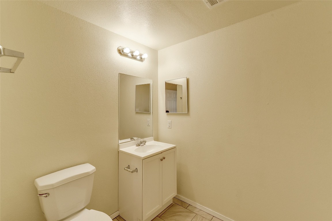 420 N Pleasant Valley Road 304 , Austin, TX, 78702 | 5553789 | Realty Texas LLC