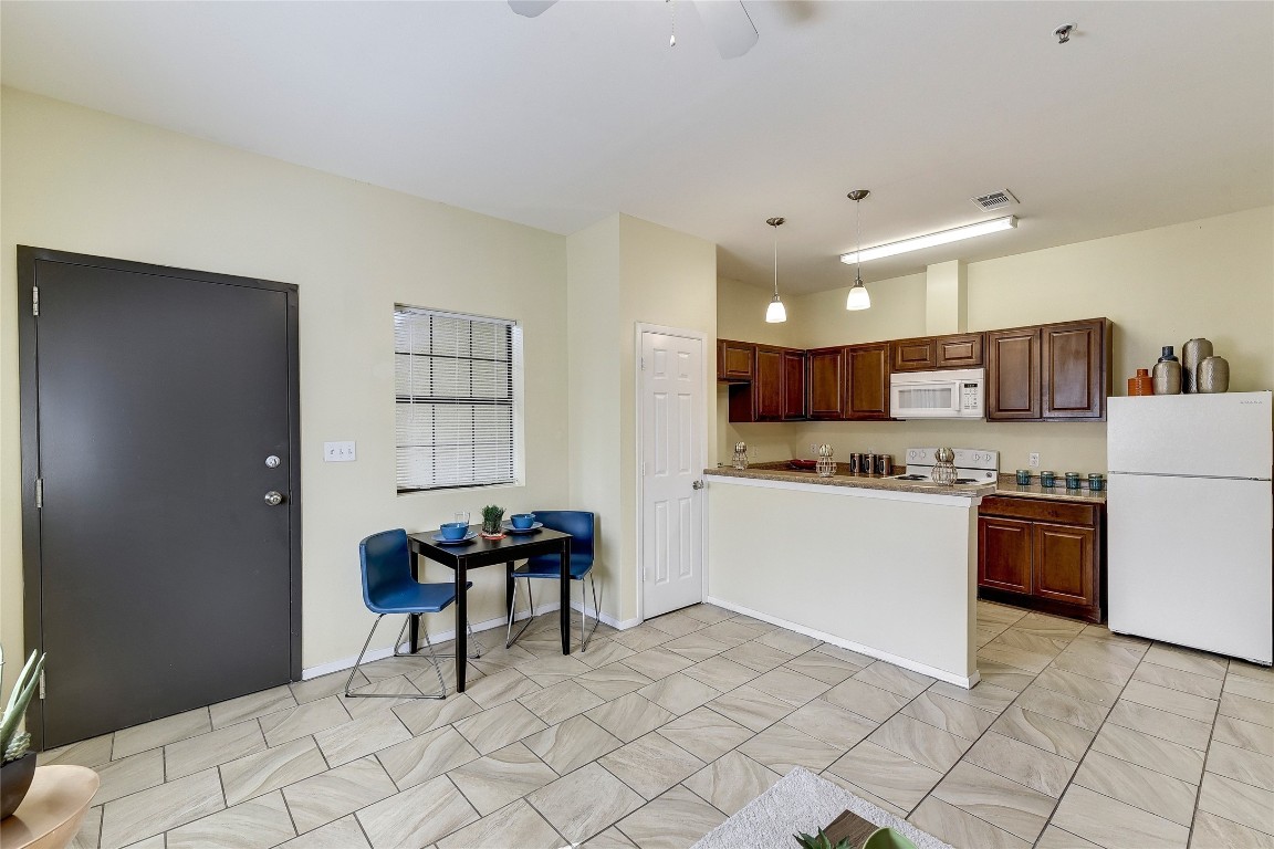 420 N Pleasant Valley Road 304 , Austin, TX, 78702 | 5553789 | Realty Texas LLC